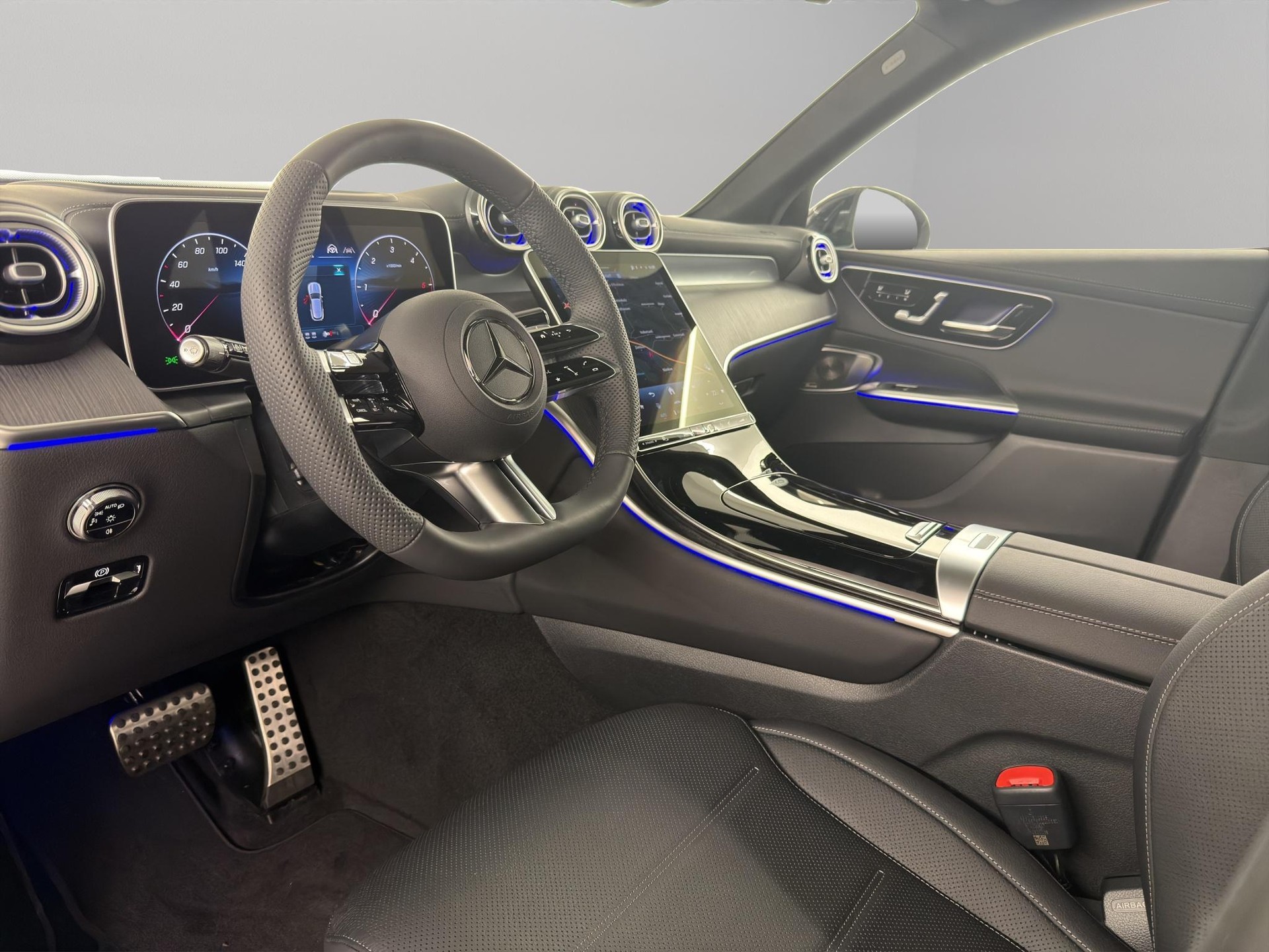 MERCEDES-BENZ GLC 300 d AMG Line 4matic-image-9