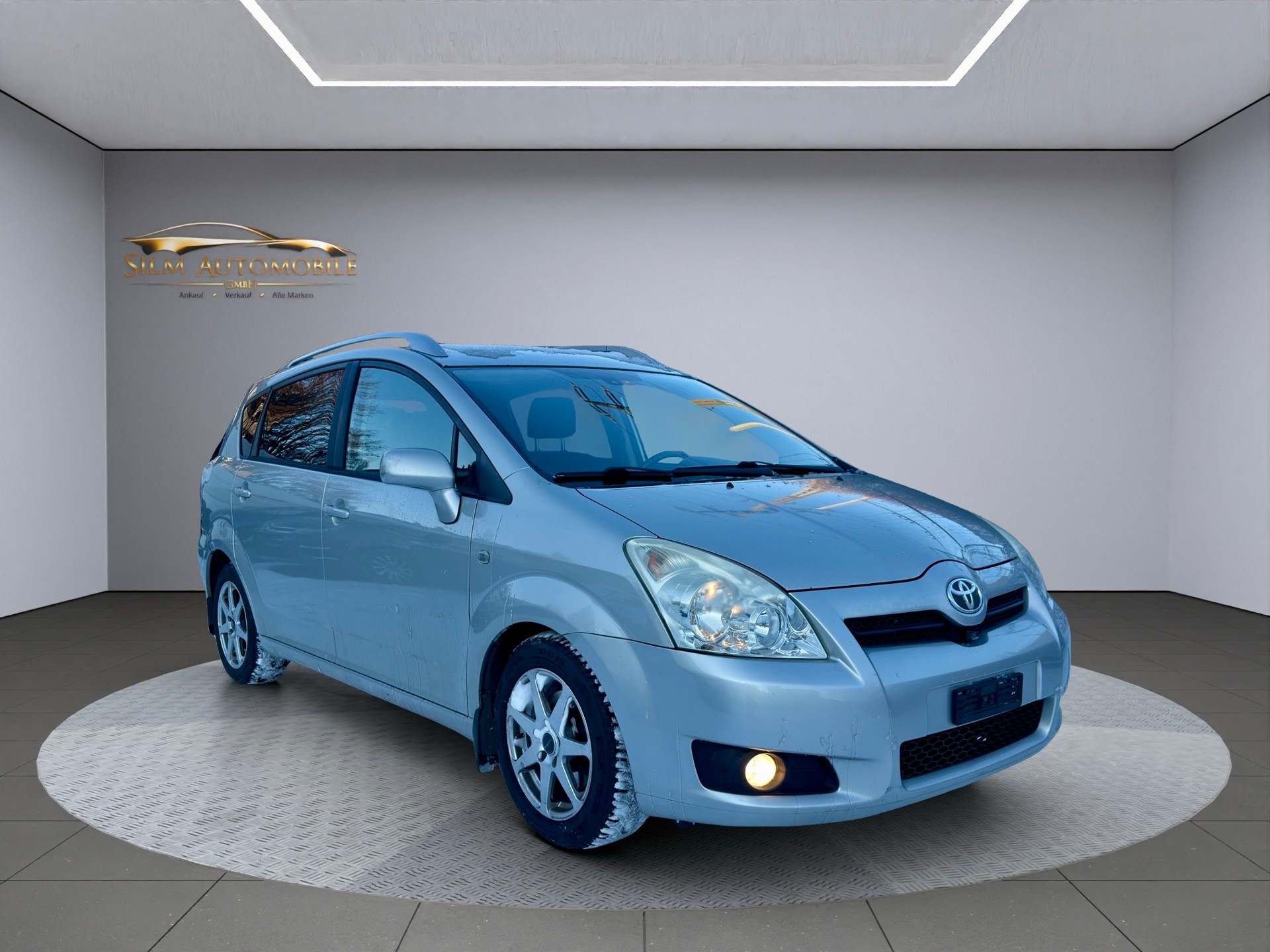 TOYOTA Corolla Verso 1.8 Linea Sol 7 Plätze, Navigation, 360’ kamera-image-0