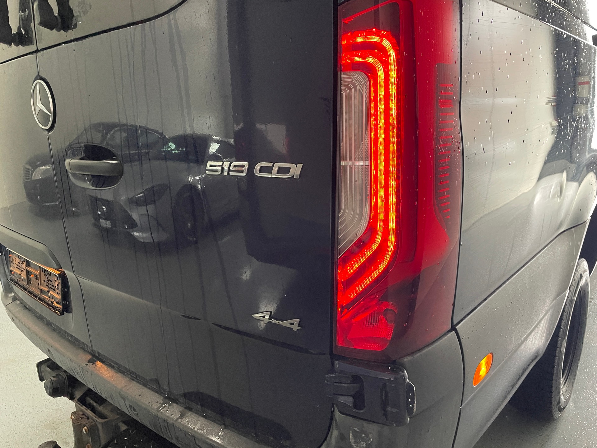 MERCEDES-BENZ Sprinter 519 CDI Lang A 4x4-image-4
