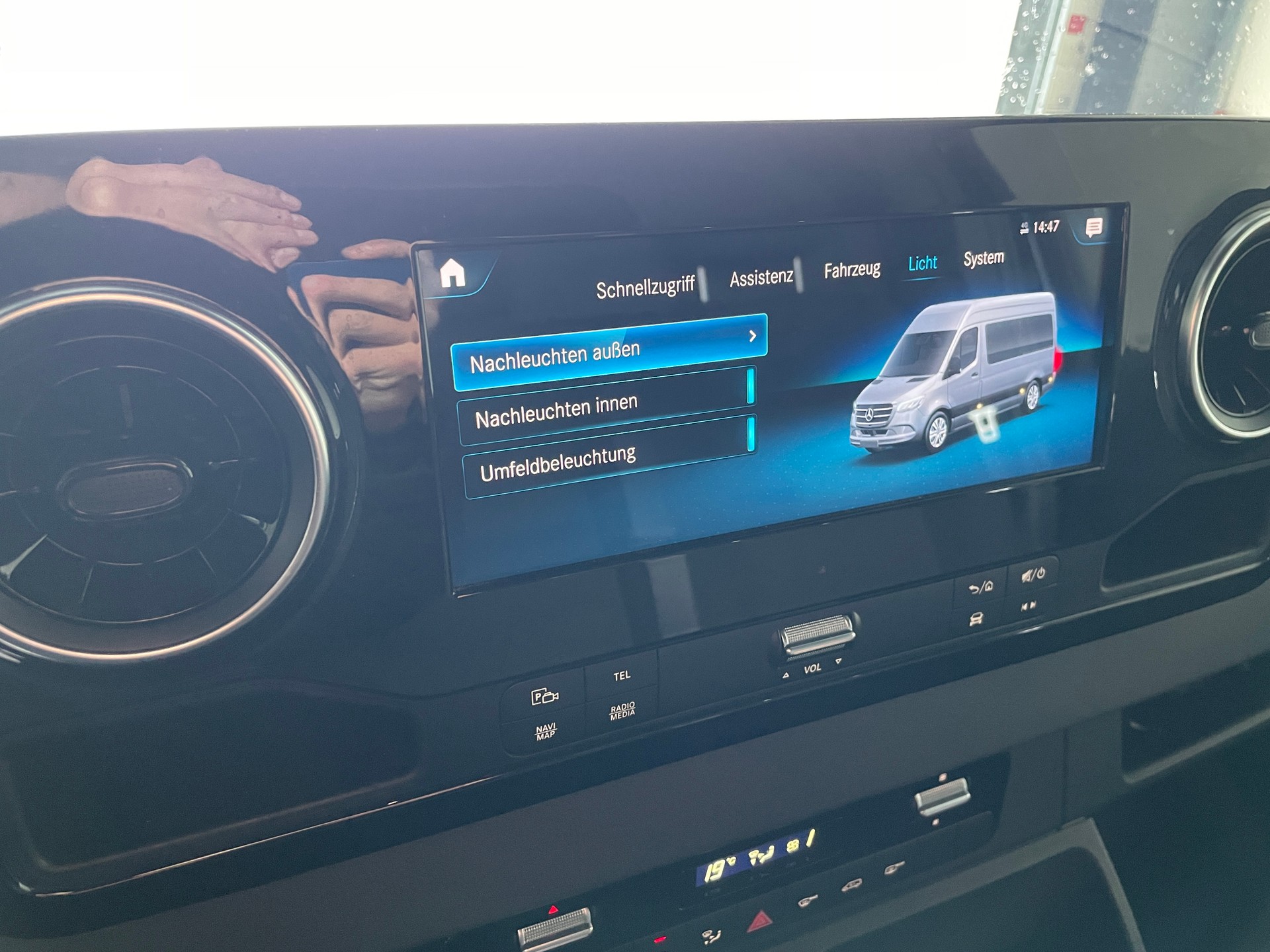 MERCEDES-BENZ Sprinter 519 CDI Lang A 4x4-image-17