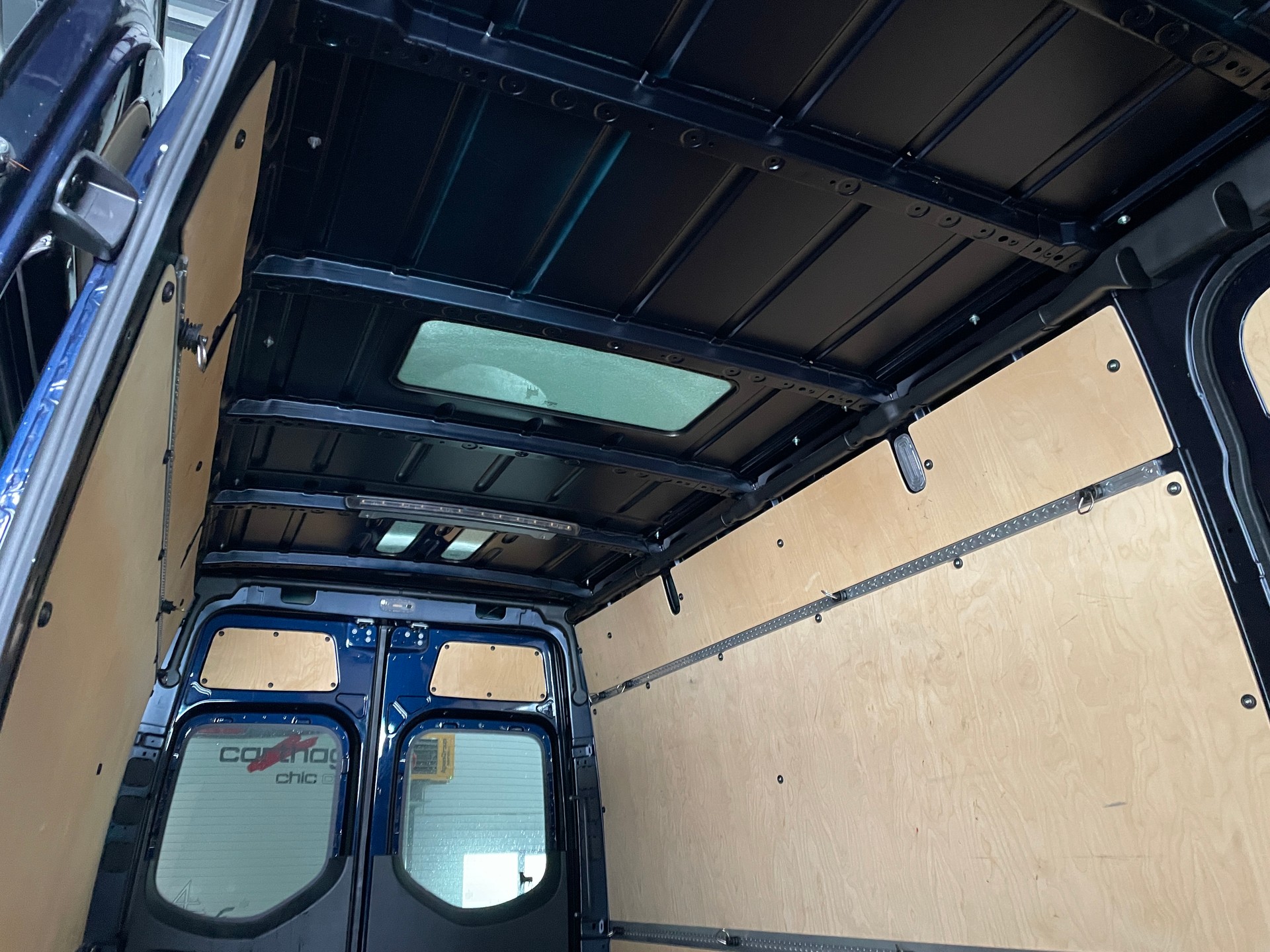 MERCEDES-BENZ Sprinter 519 CDI Lang A 4x4-image-9