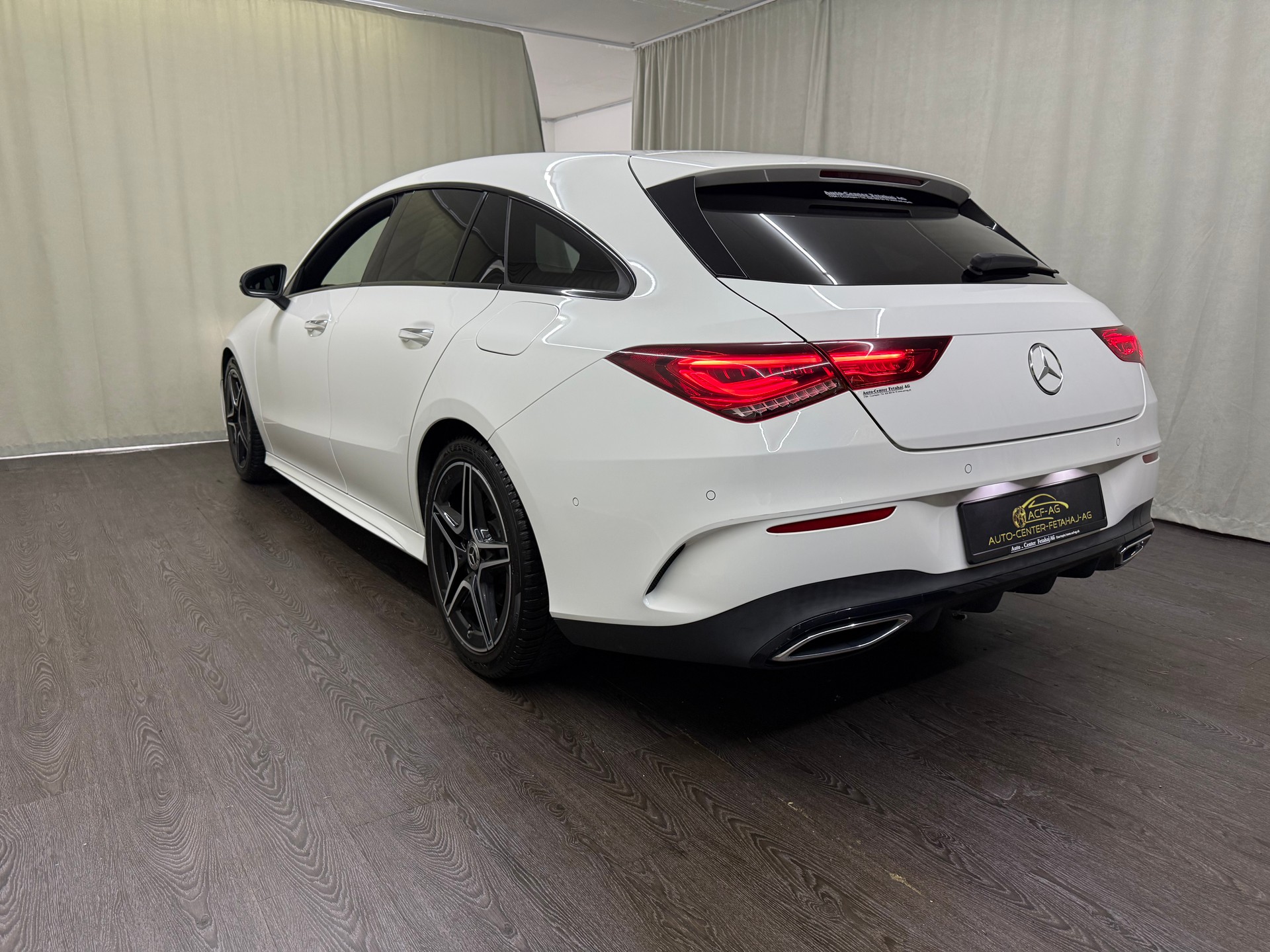 MERCEDES-BENZ CLA Shooting Brake 200 AMG Line 7G-DCT-image-5