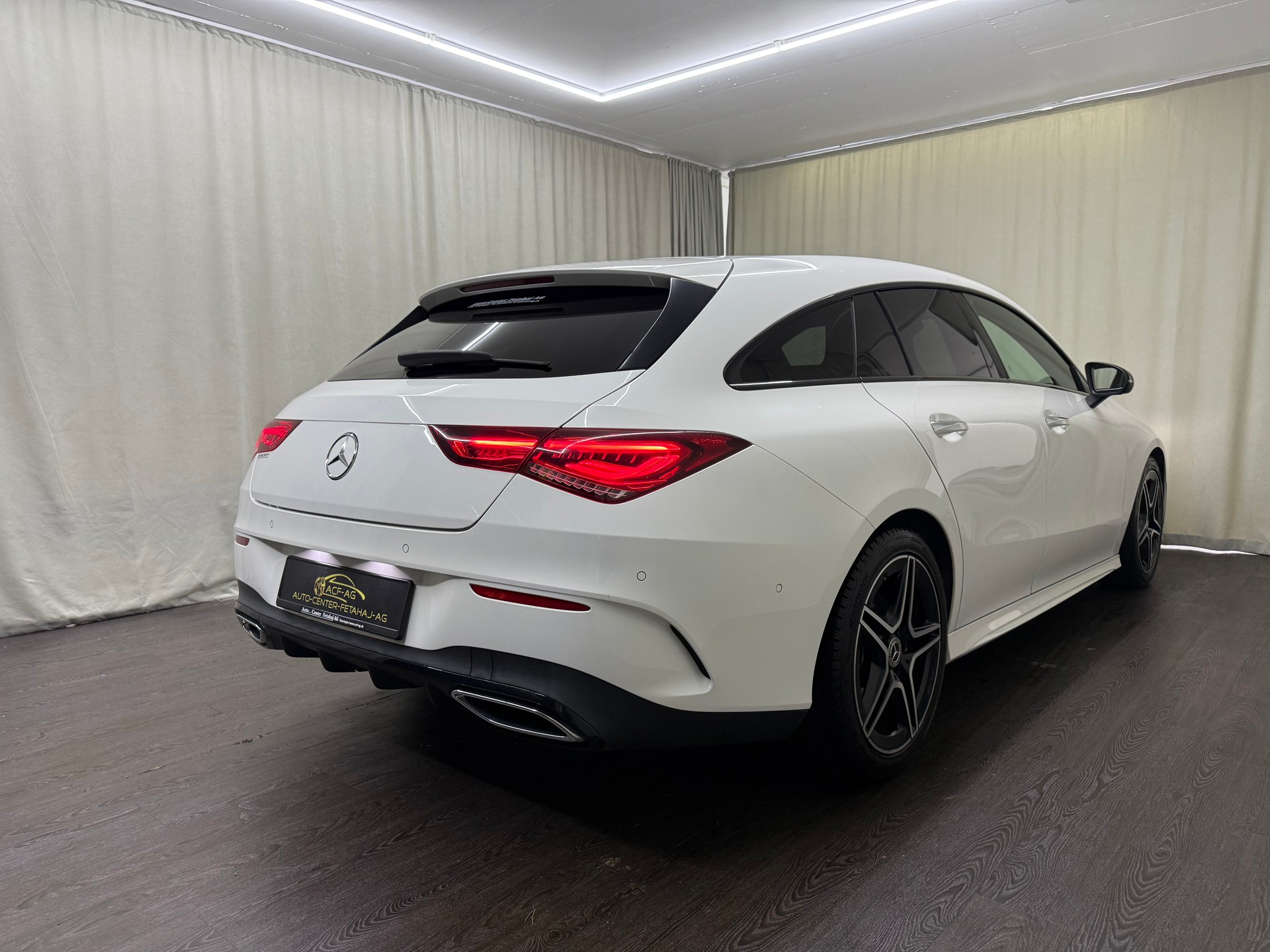 MERCEDES-BENZ CLA Shooting Brake 200 AMG Line 7G-DCT-image-3