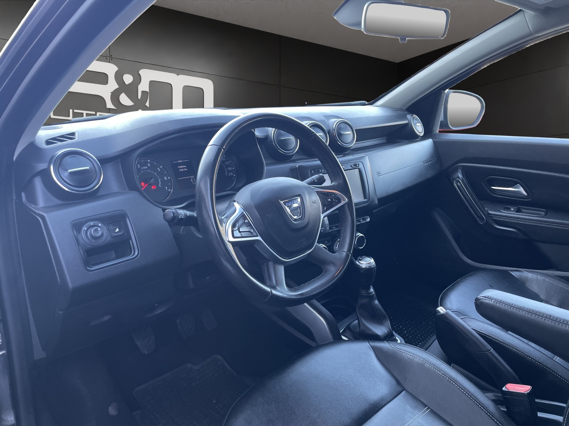 DACIA Duster TCe 1.2 Prestige 4x4-image-4