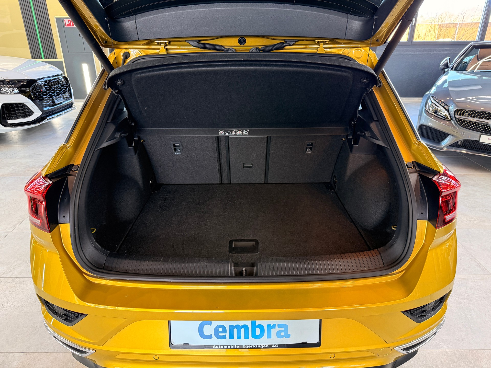 VW T-Roc 2.0 TSI Advance DSG 4Motion-image-16
