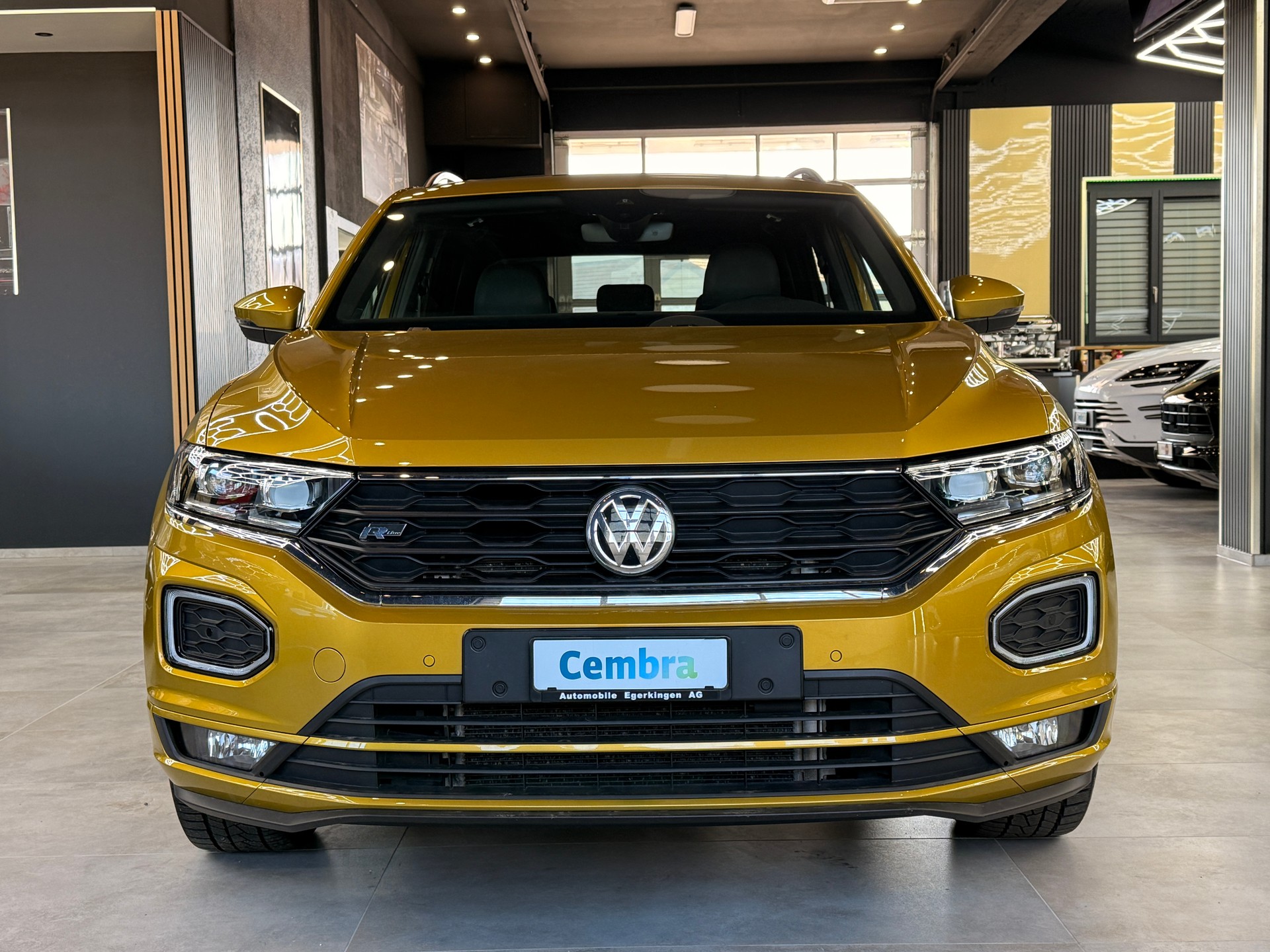 VW T-Roc 2.0 TSI Advance DSG 4Motion-image-1