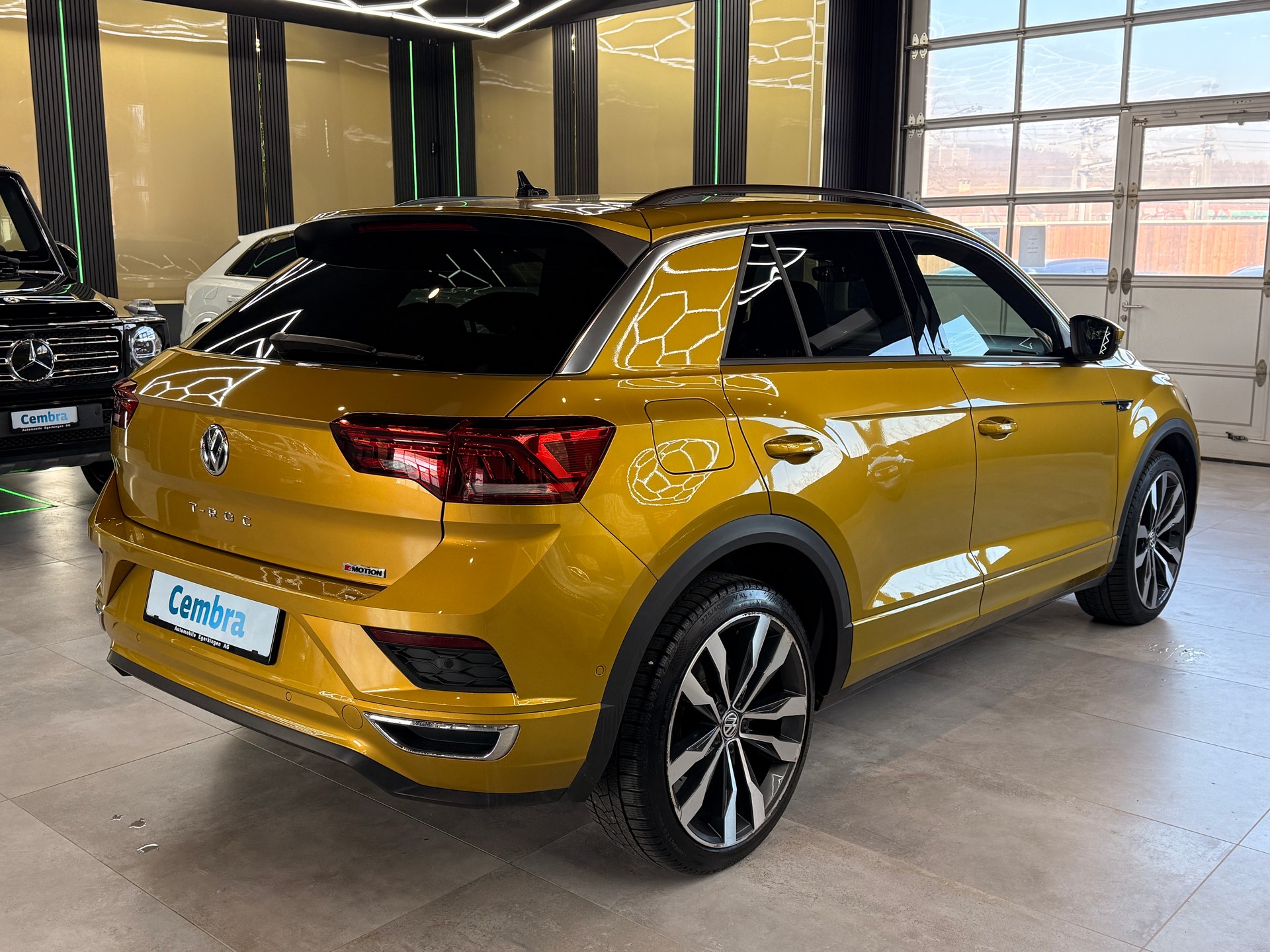 VW T-Roc 2.0 TSI Advance DSG 4Motion-image-4
