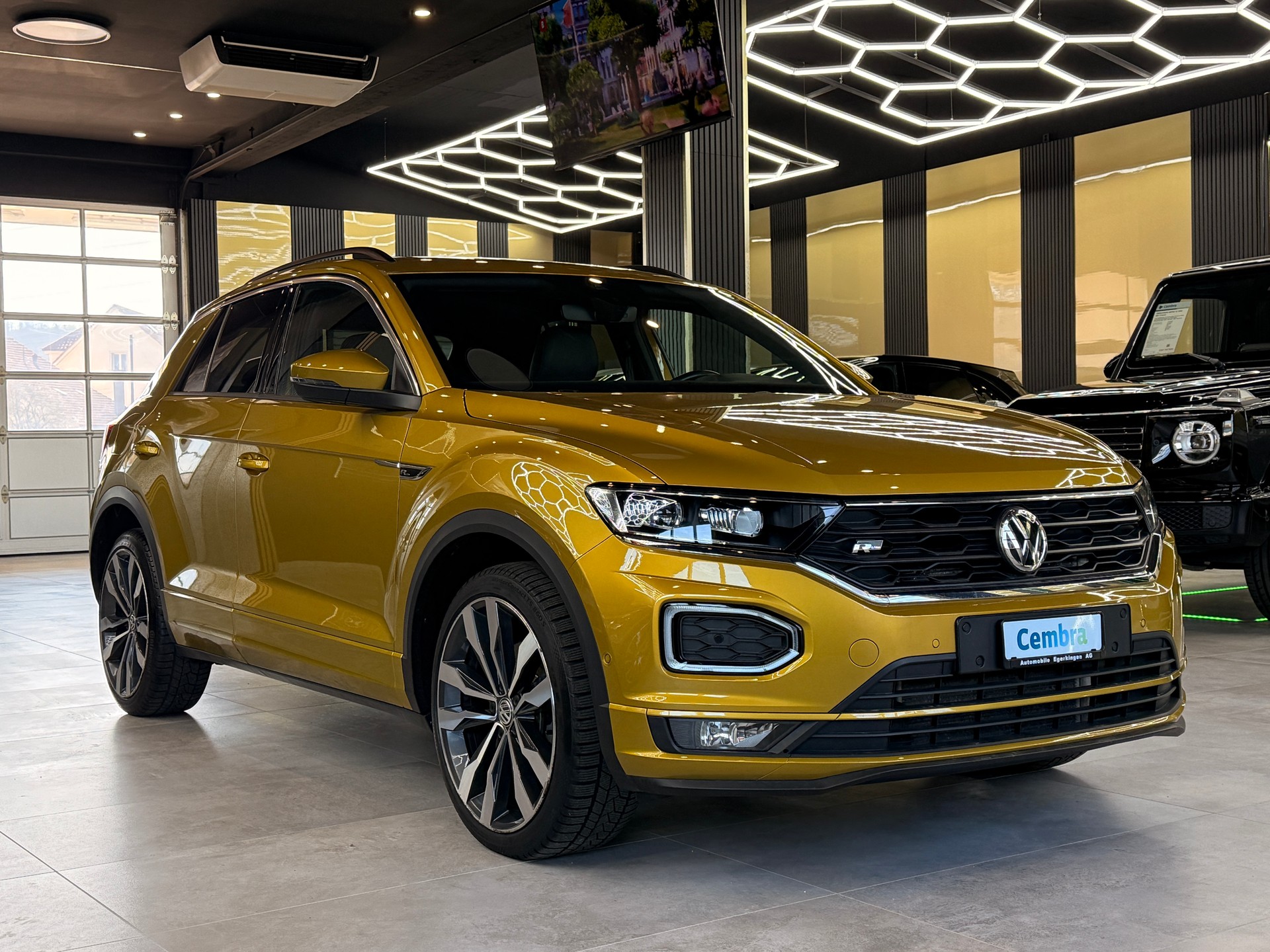 VW T-Roc 2.0 TSI Advance DSG 4Motion-image-2