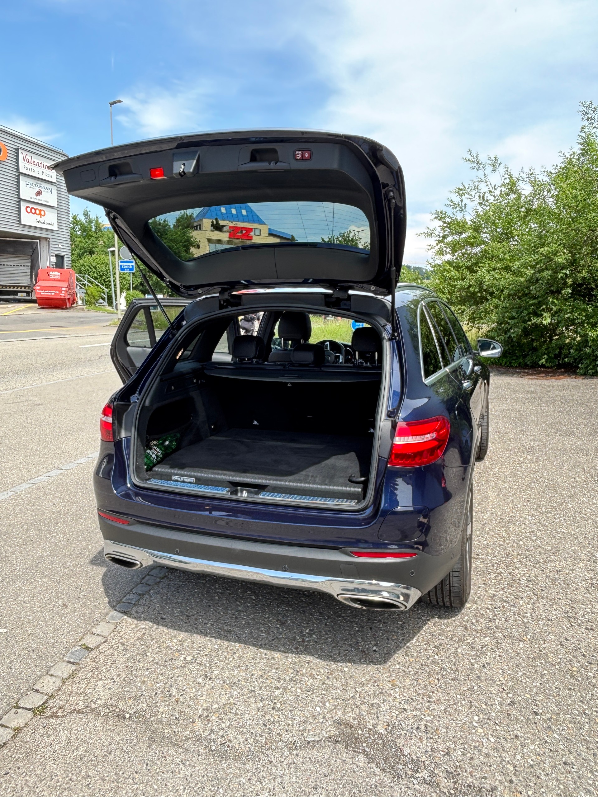 MERCEDES-BENZ GLC 350 e 4Matic 7G-Tronic-image-4