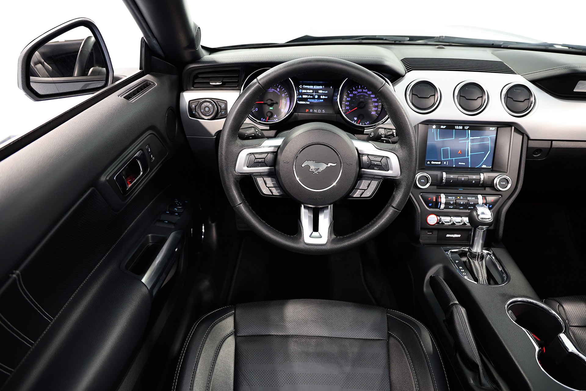 FORD MUSTANG Convertible-image-9