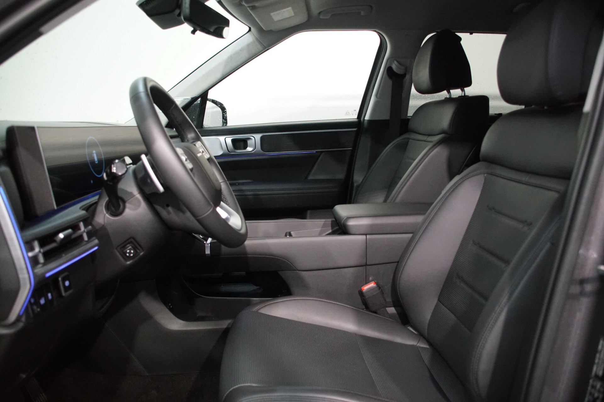 HYUNDAI Santa Fe 1.6 T-GDi HEV Vertex *swiss* 4WD Automatic-image-12