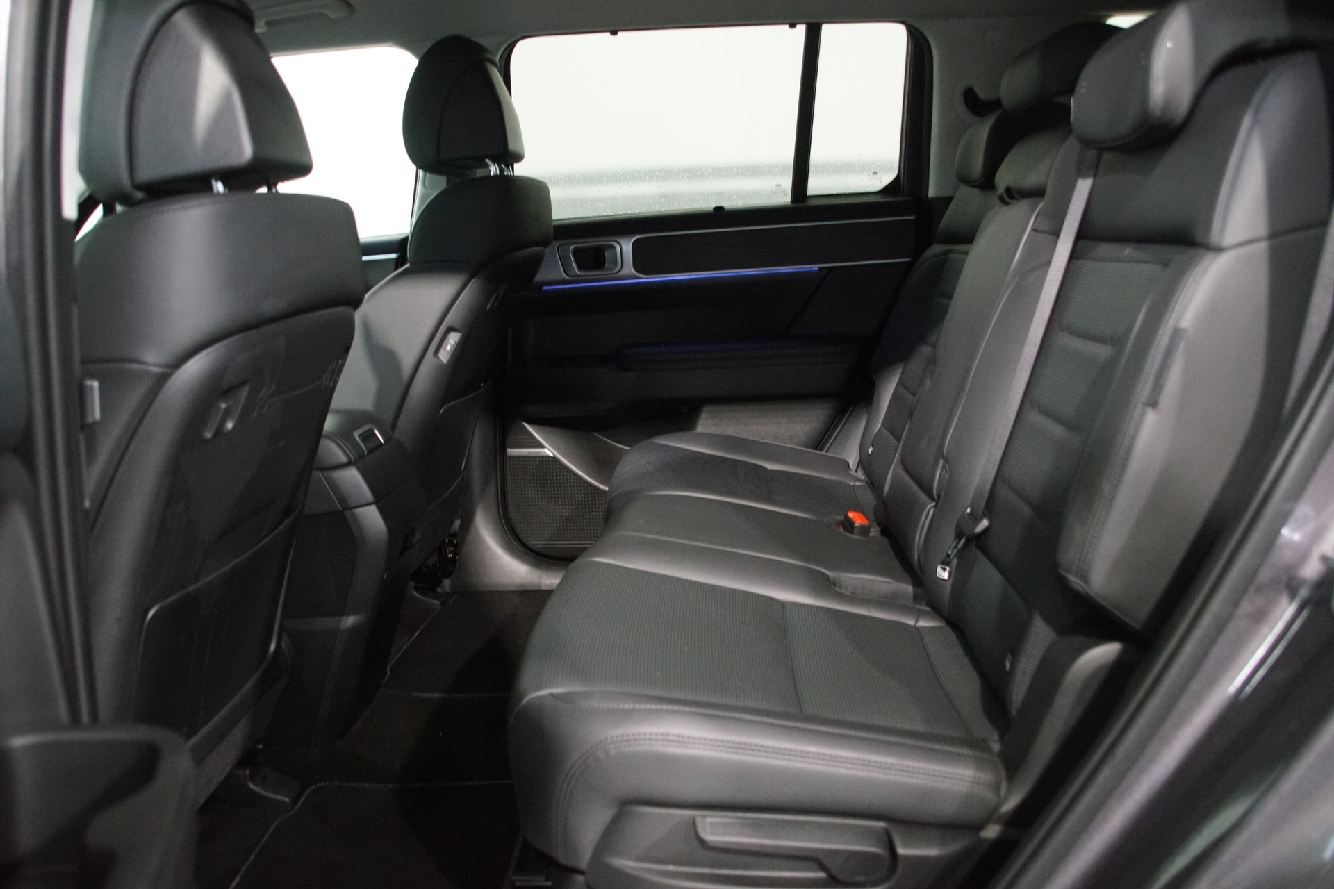 HYUNDAI Santa Fe 1.6 T-GDi HEV Vertex *swiss* 4WD Automatic-image-19