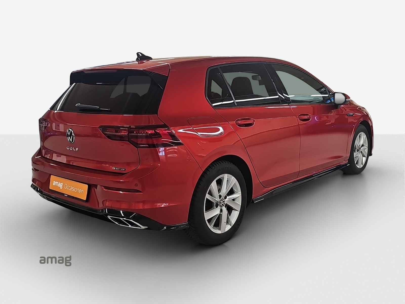 VW Golf 2.0 TSI R-Line DSG 4 Motion-image-4