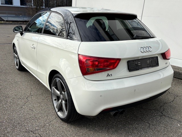 AUDI A1 2.0 TDI Ambition-image-4