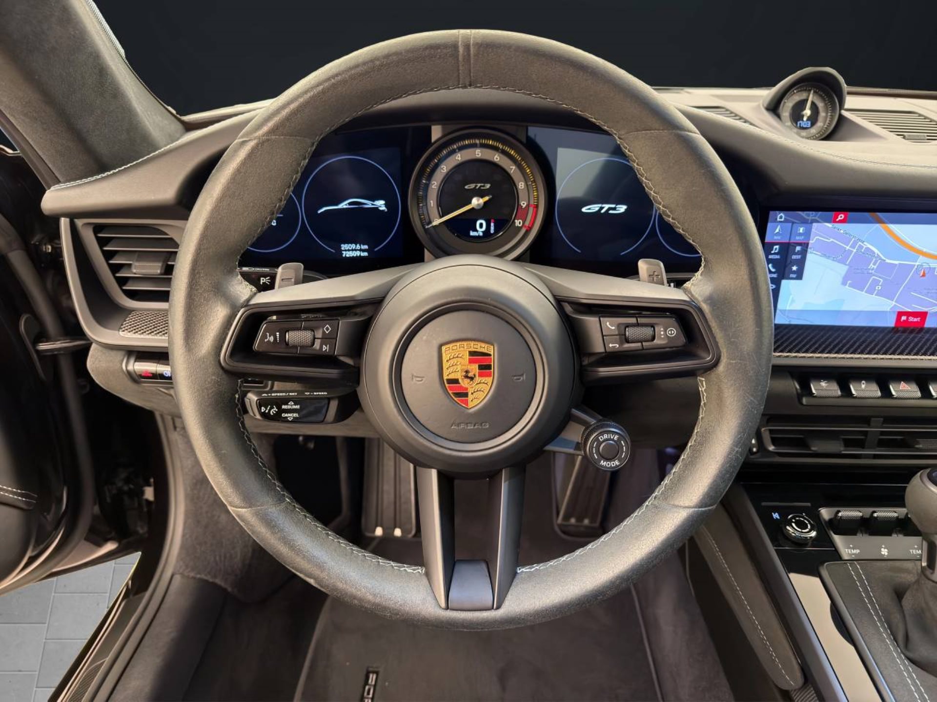 PORSCHE 911 GT3-image-12