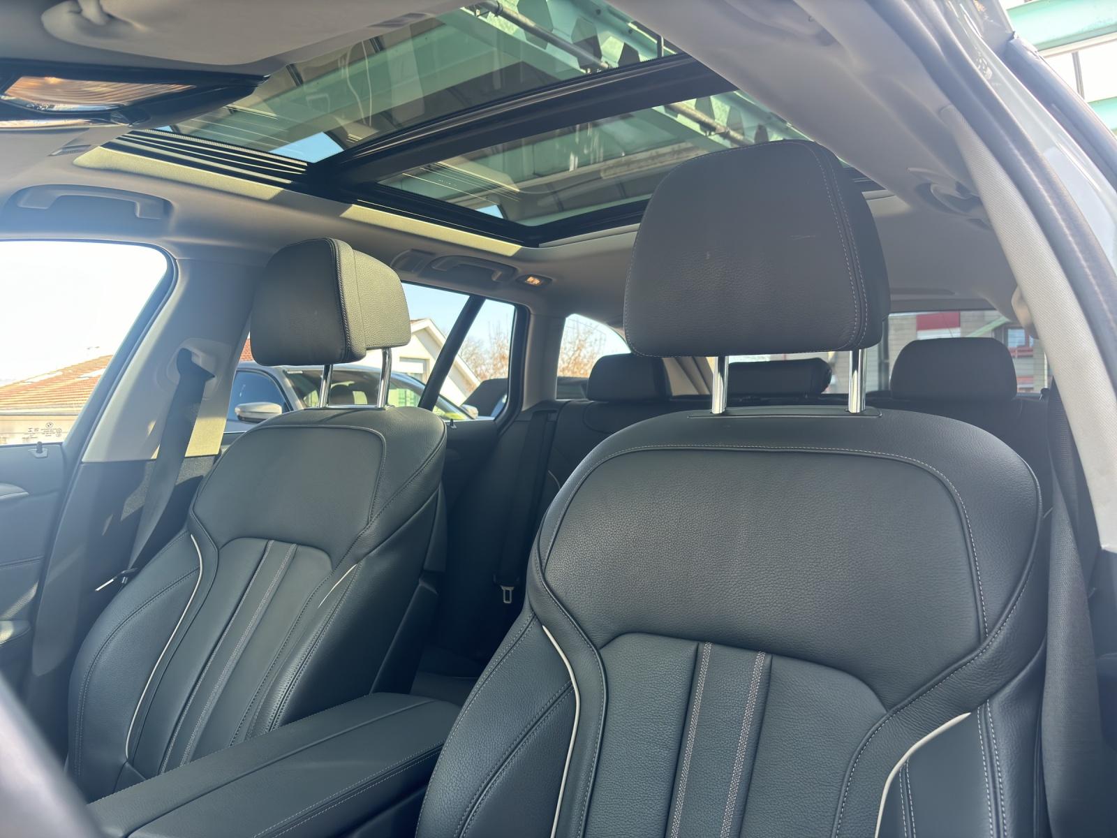 BMW 530e xDrive Touring-image-21