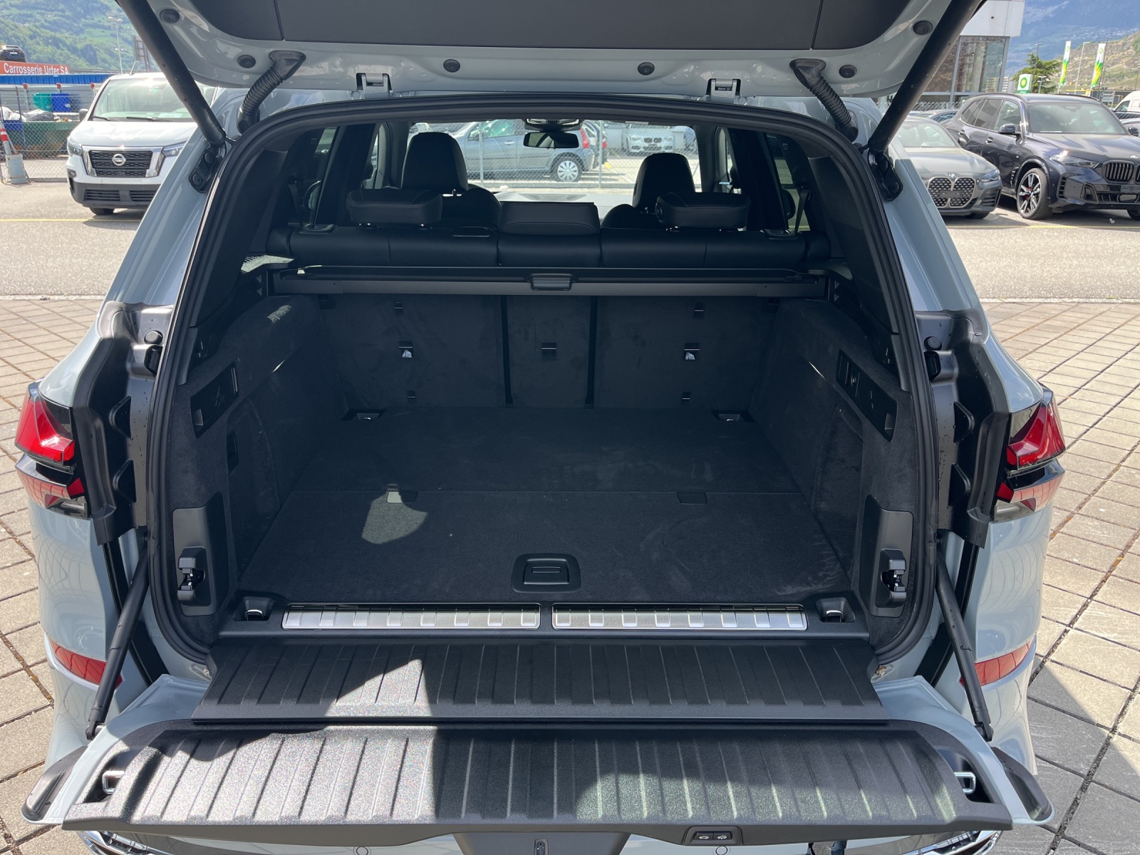 BMW X5 xDrive 50e M Sport Steptronic-image-12