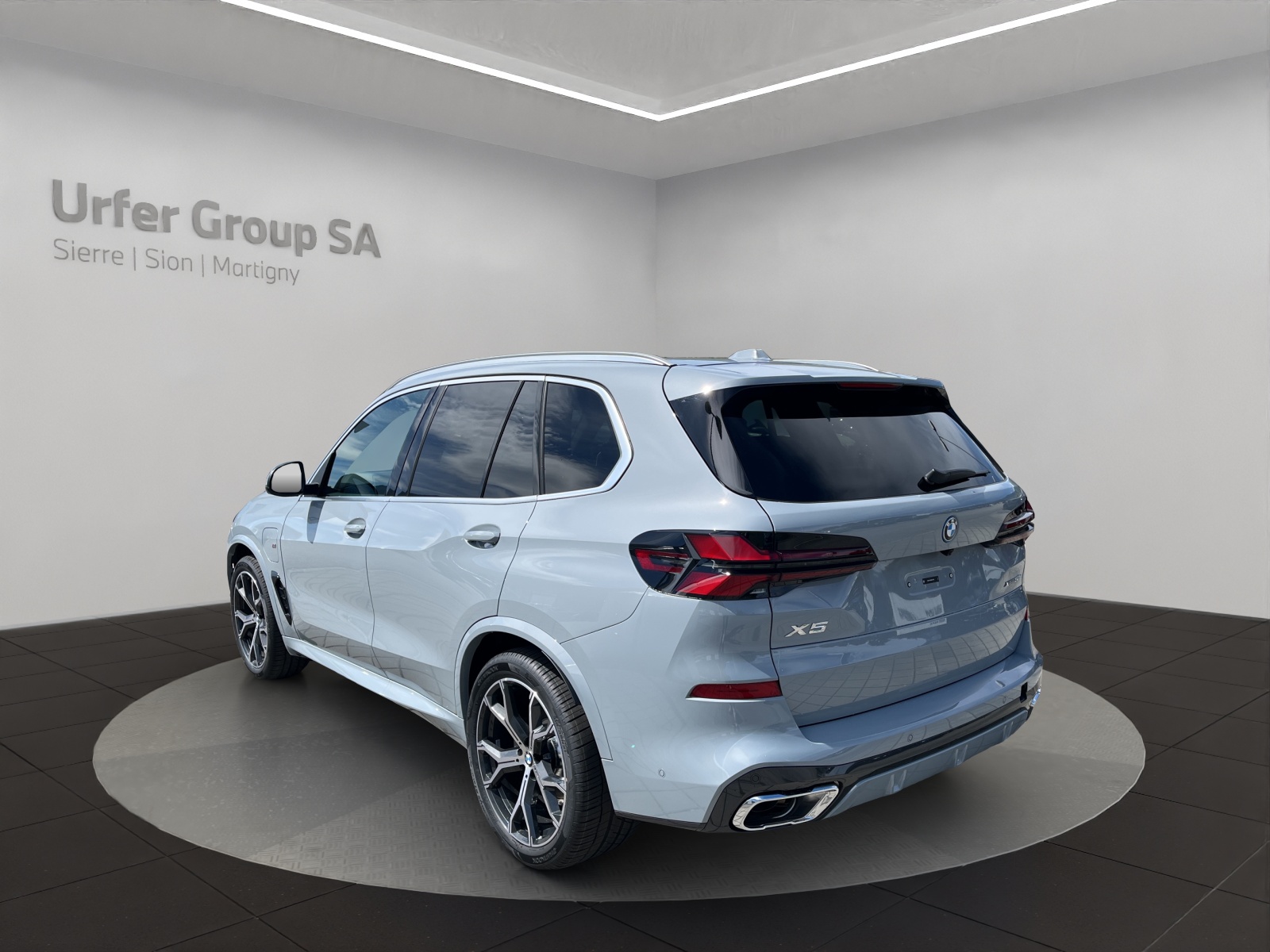 BMW X5 xDrive 50e M Sport Steptronic-image-2