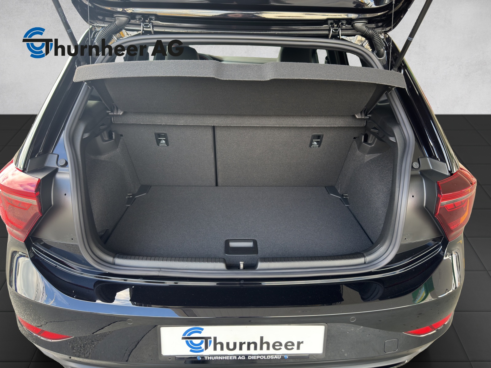 VW Polo 2.0 TSI GTI DSG-image-12