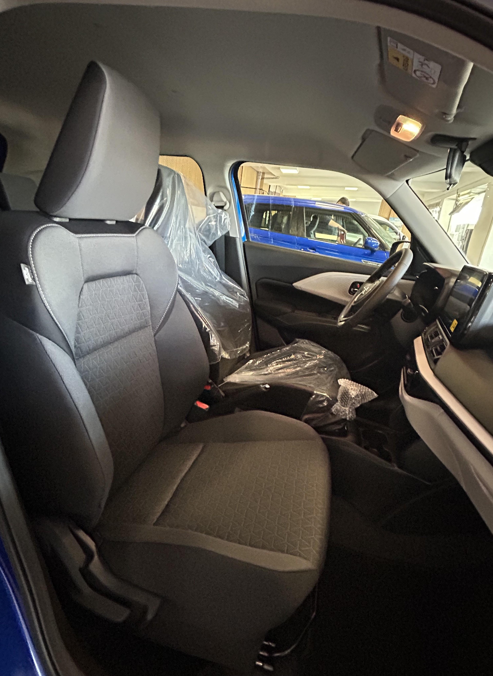 SUZUKI Swift 1.2 Sakura Hybrid-image-13
