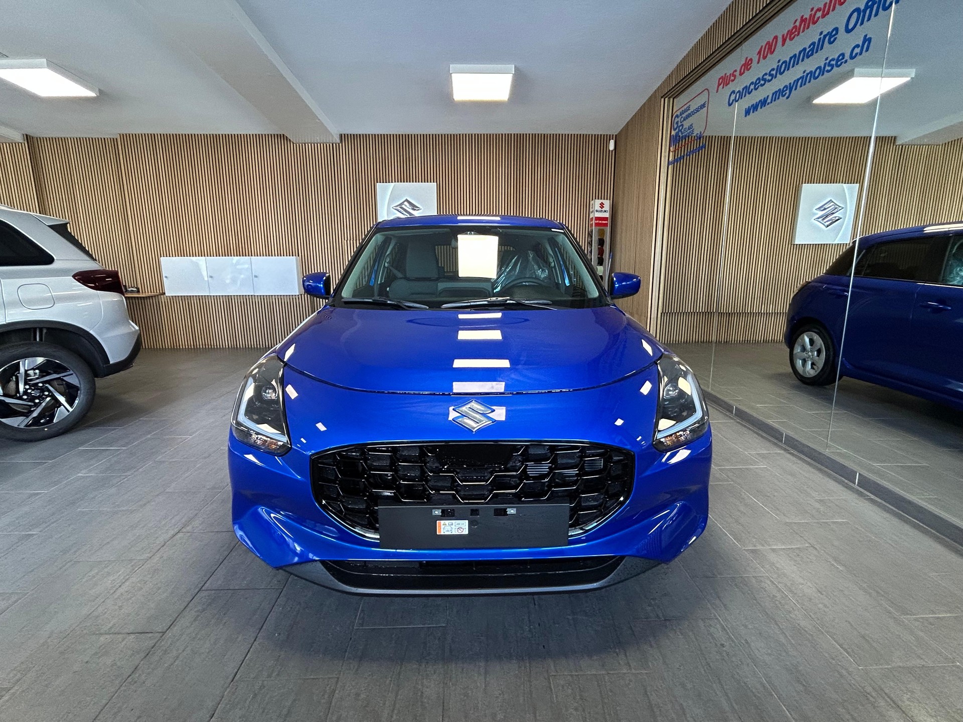 SUZUKI Swift 1.2 Sakura Hybrid-image-2