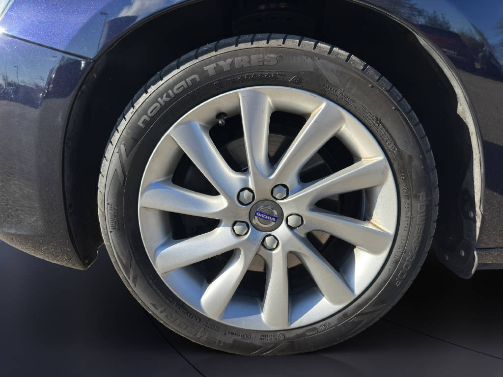 VOLVO V60 2.0 T4 Summum-image-8