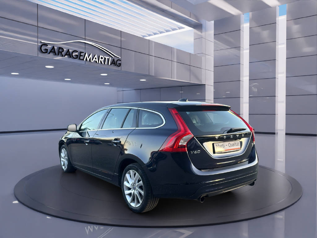 VOLVO V60 2.0 T4 Summum-image-6