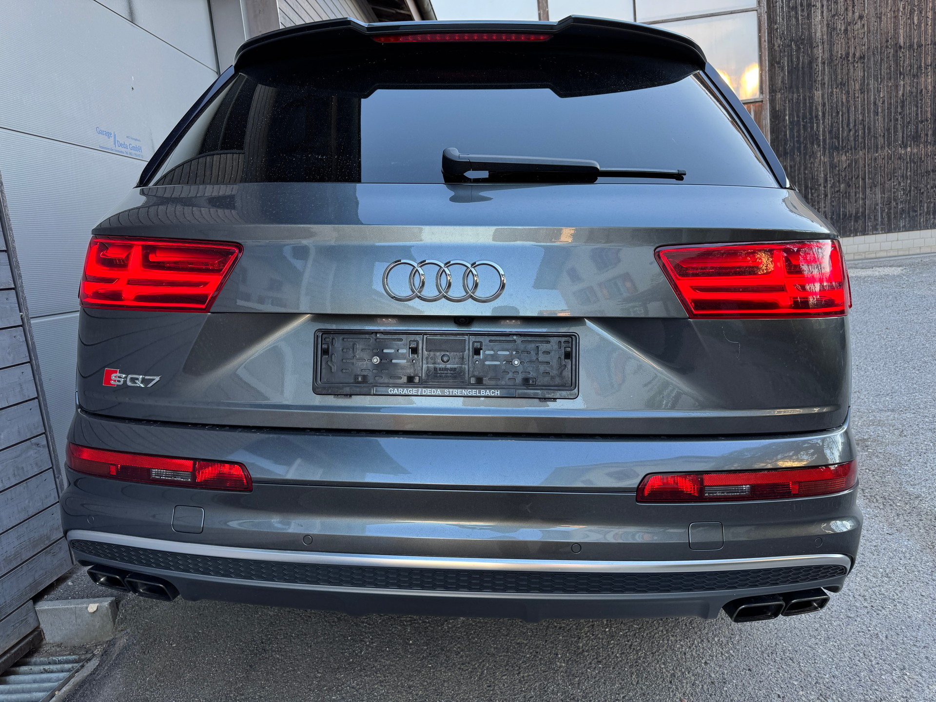 AUDI SQ7 4.0 TDI quattro tiptronic-image-4