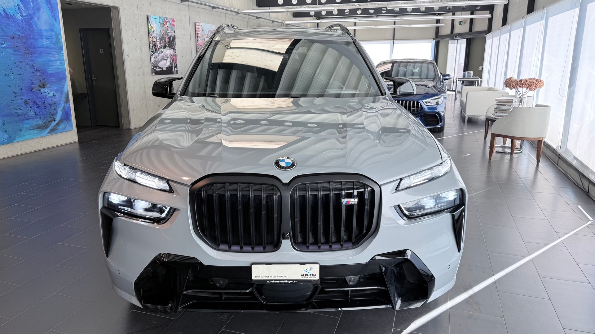 BMW X7 M60i-image-3