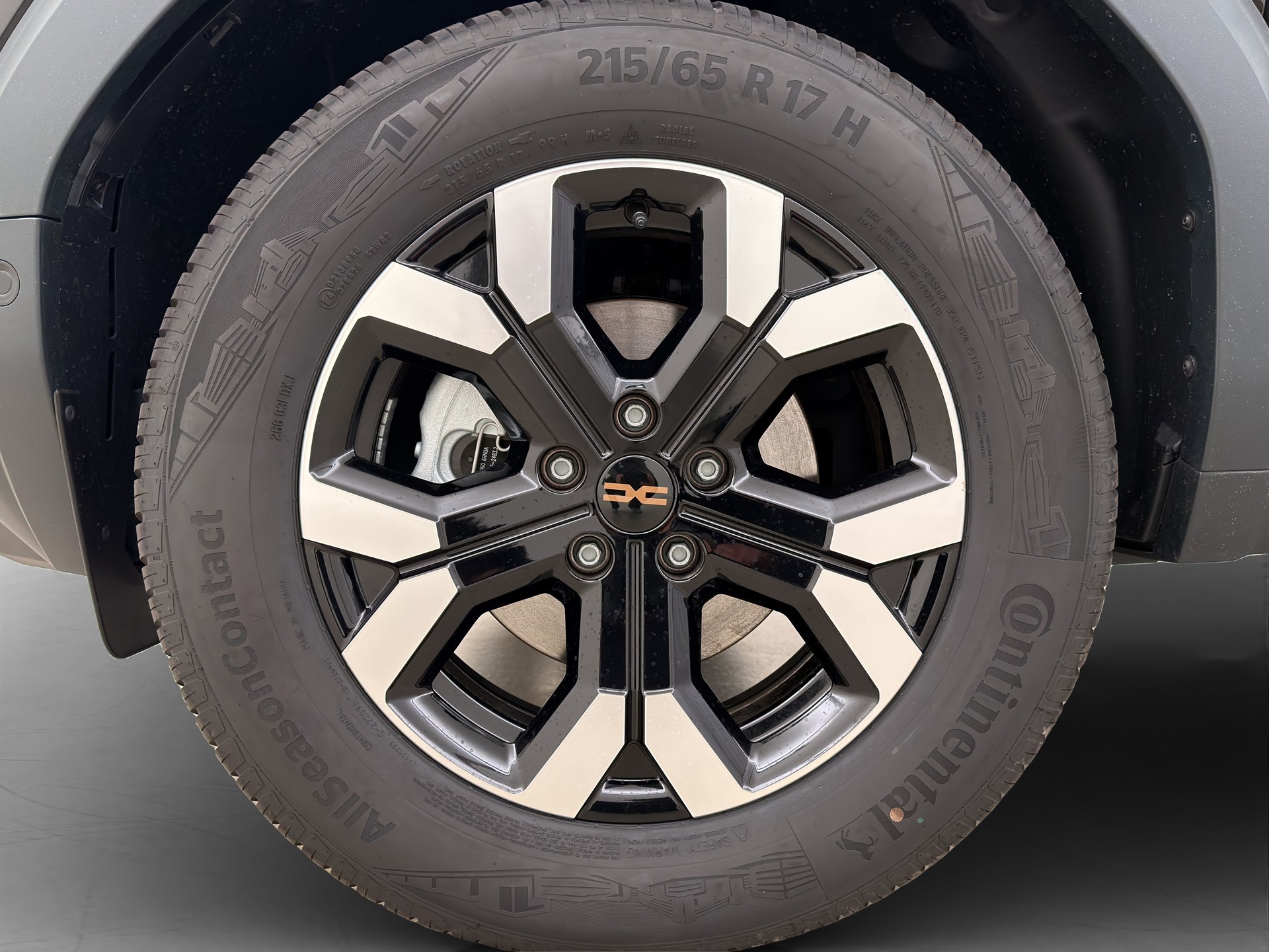 DACIA Duster 1.2 TCe Extreme 4WD-image-4