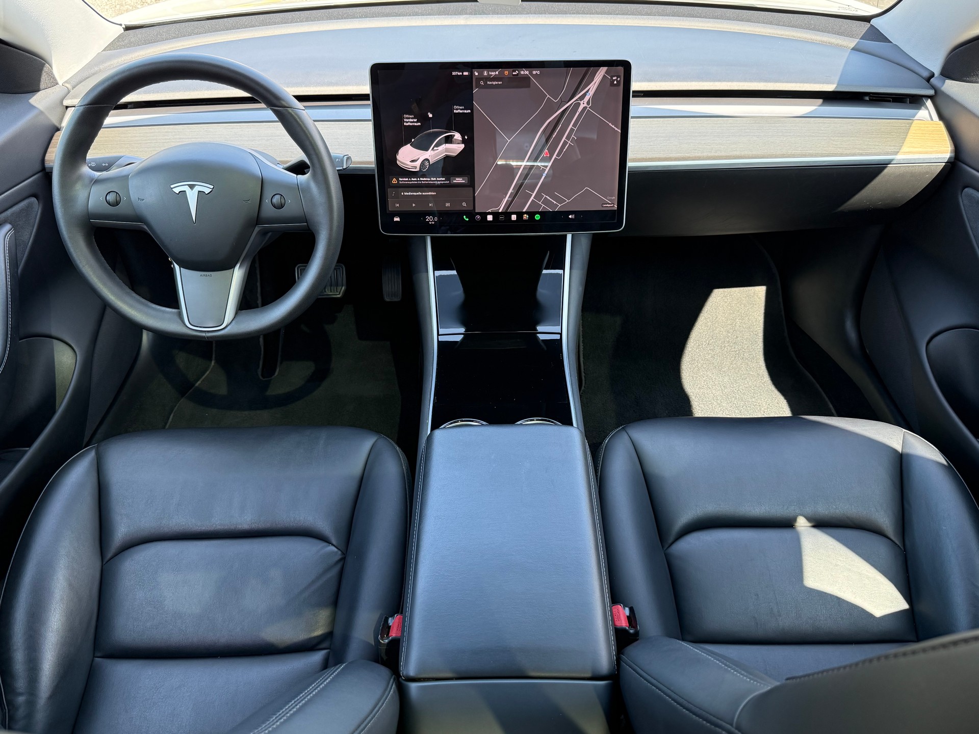 TESLA Model 3 Long Range Dual Motor AWD-image-10