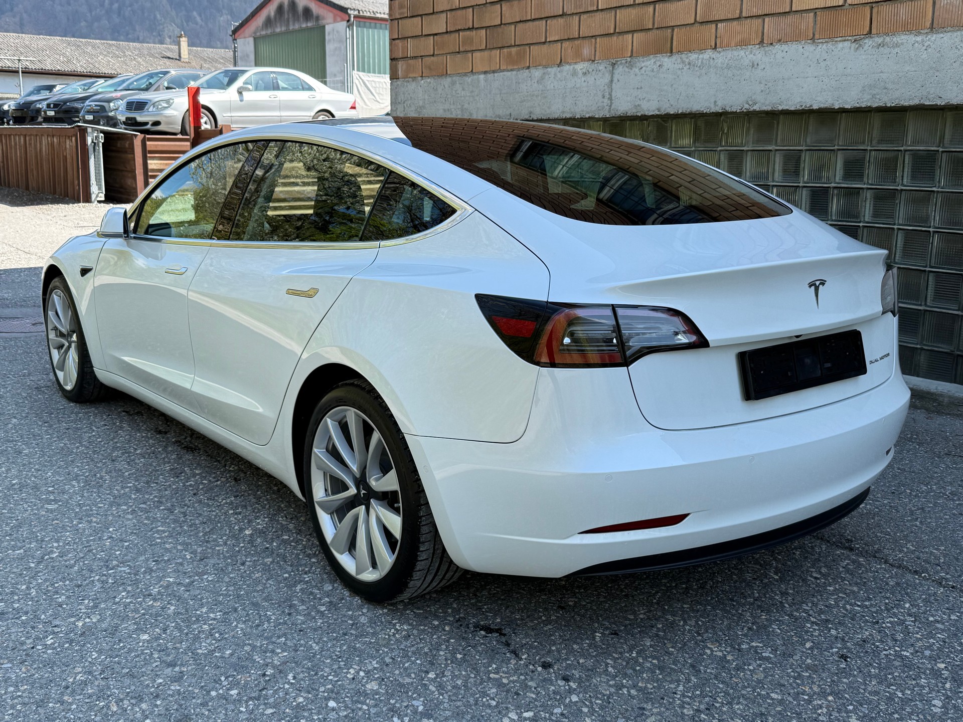 TESLA Model 3 Long Range Dual Motor AWD-image-6