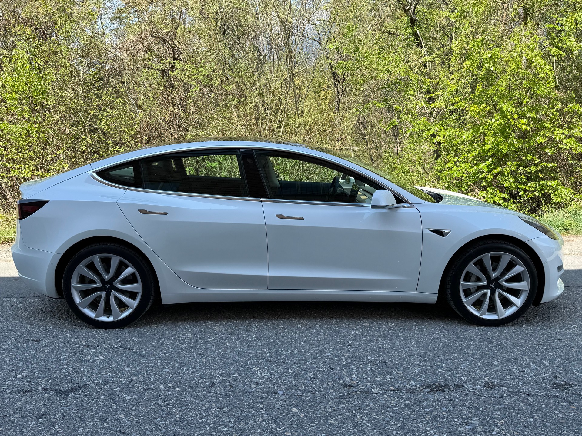 TESLA Model 3 Long Range Dual Motor AWD-image-3