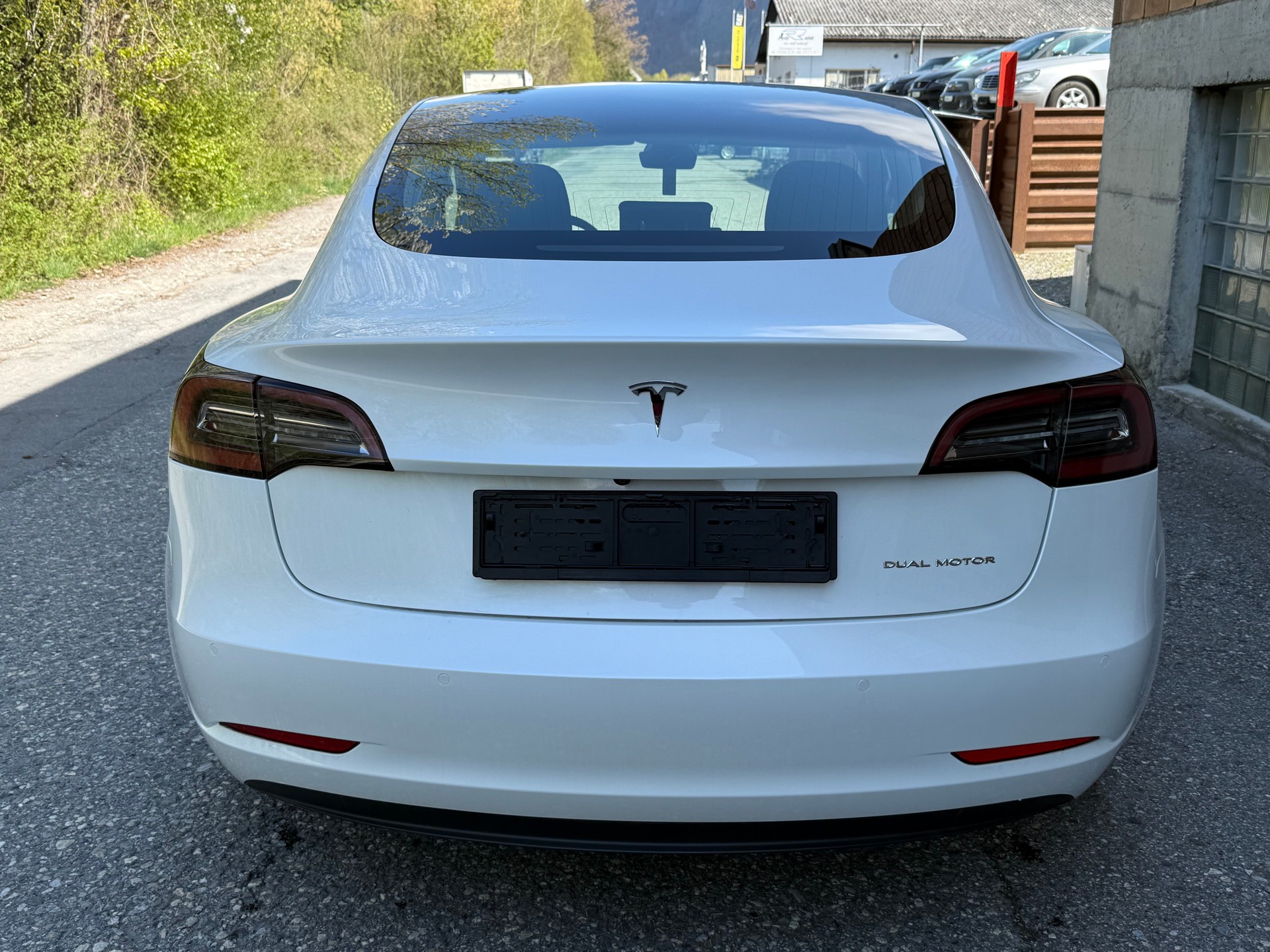 TESLA Model 3 Long Range Dual Motor AWD-image-5