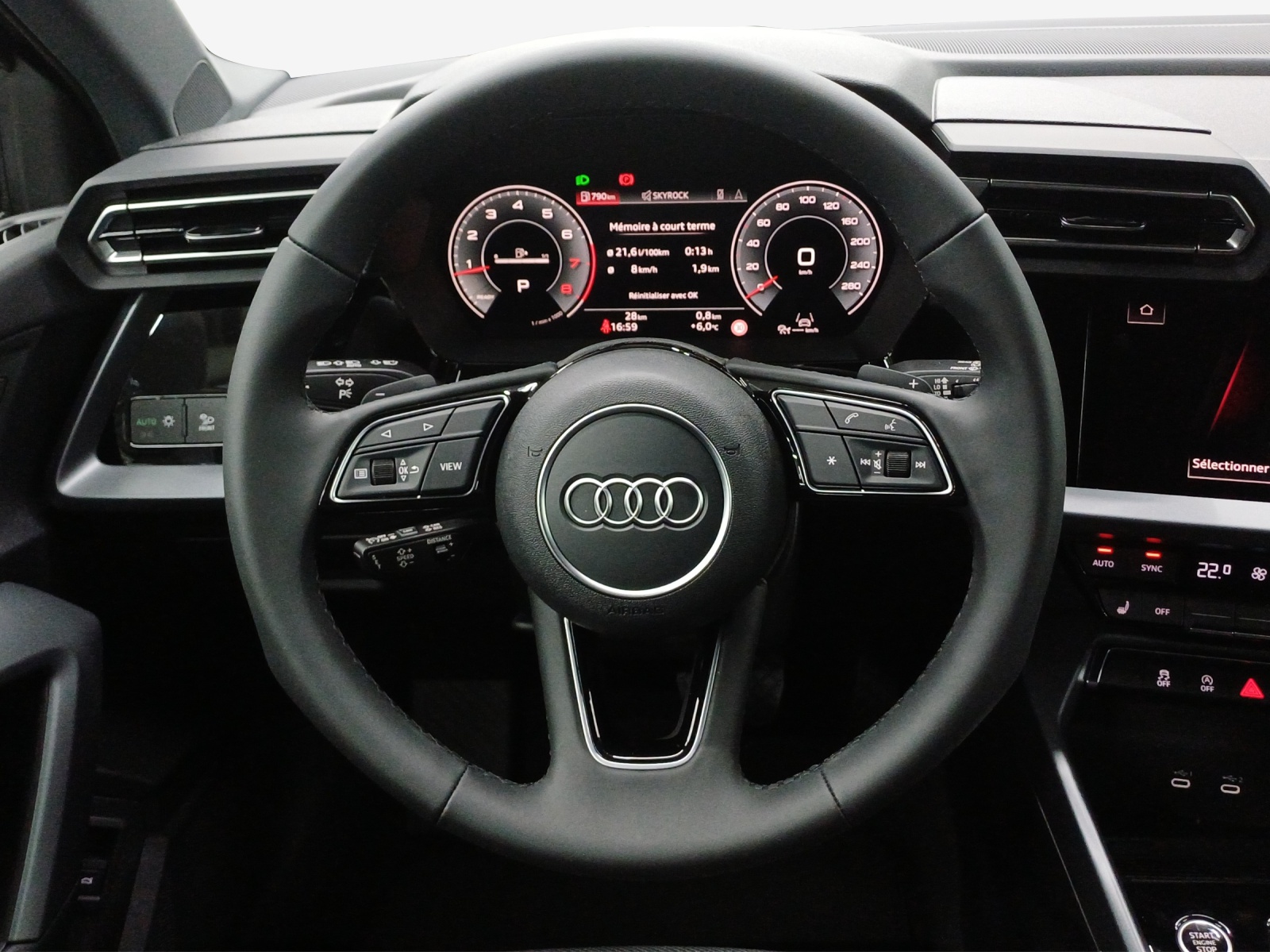 AUDI A3 Sportback TFSI 110 kW Attraction S tronic-image-8