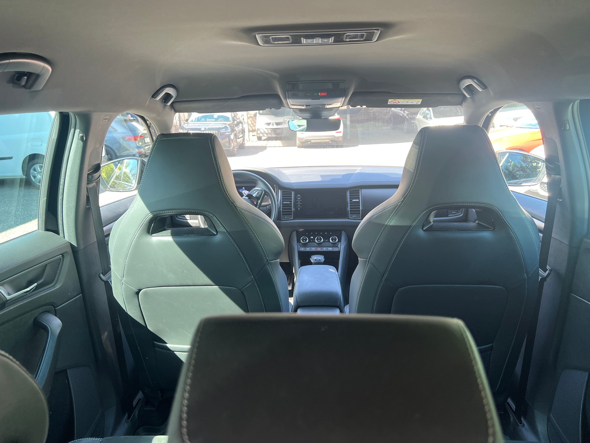 SKODA Kodiaq 2.0 TDI CR SportLine 4x4 DSG-image-12