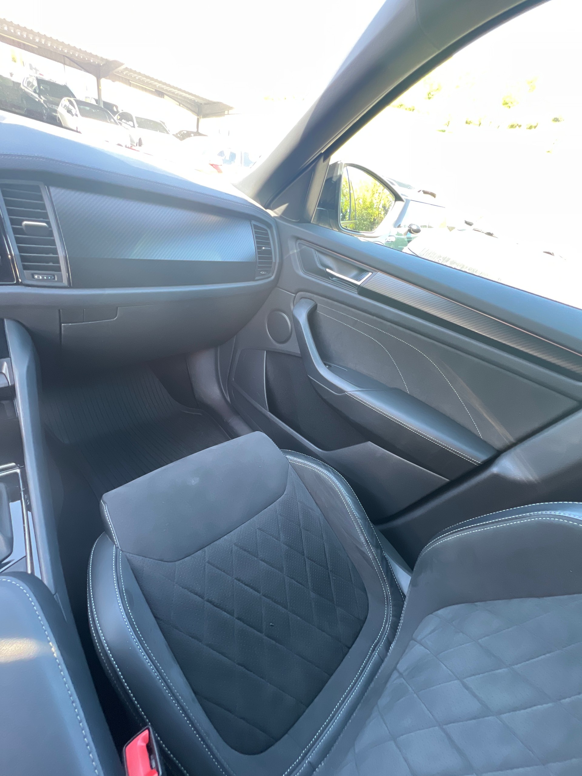 SKODA Kodiaq 2.0 TDI CR SportLine 4x4 DSG-image-11