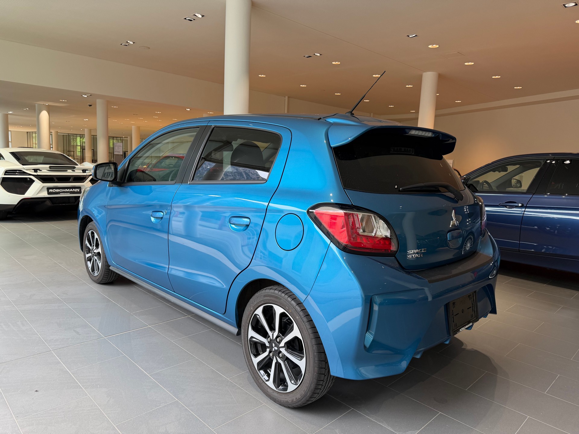 MITSUBISHI Space Star 1.2 CVT Intense+-image-3