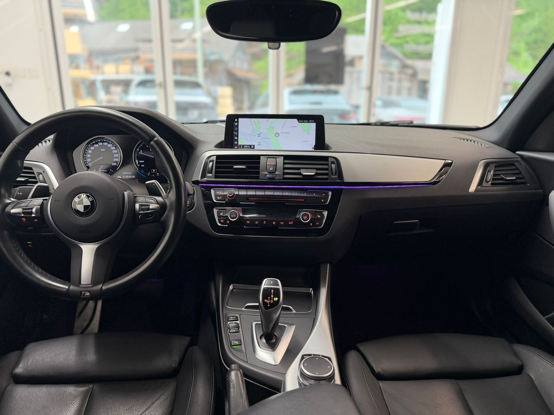 BMW 120d xDrive Edition M Sport Steptronic-image-14