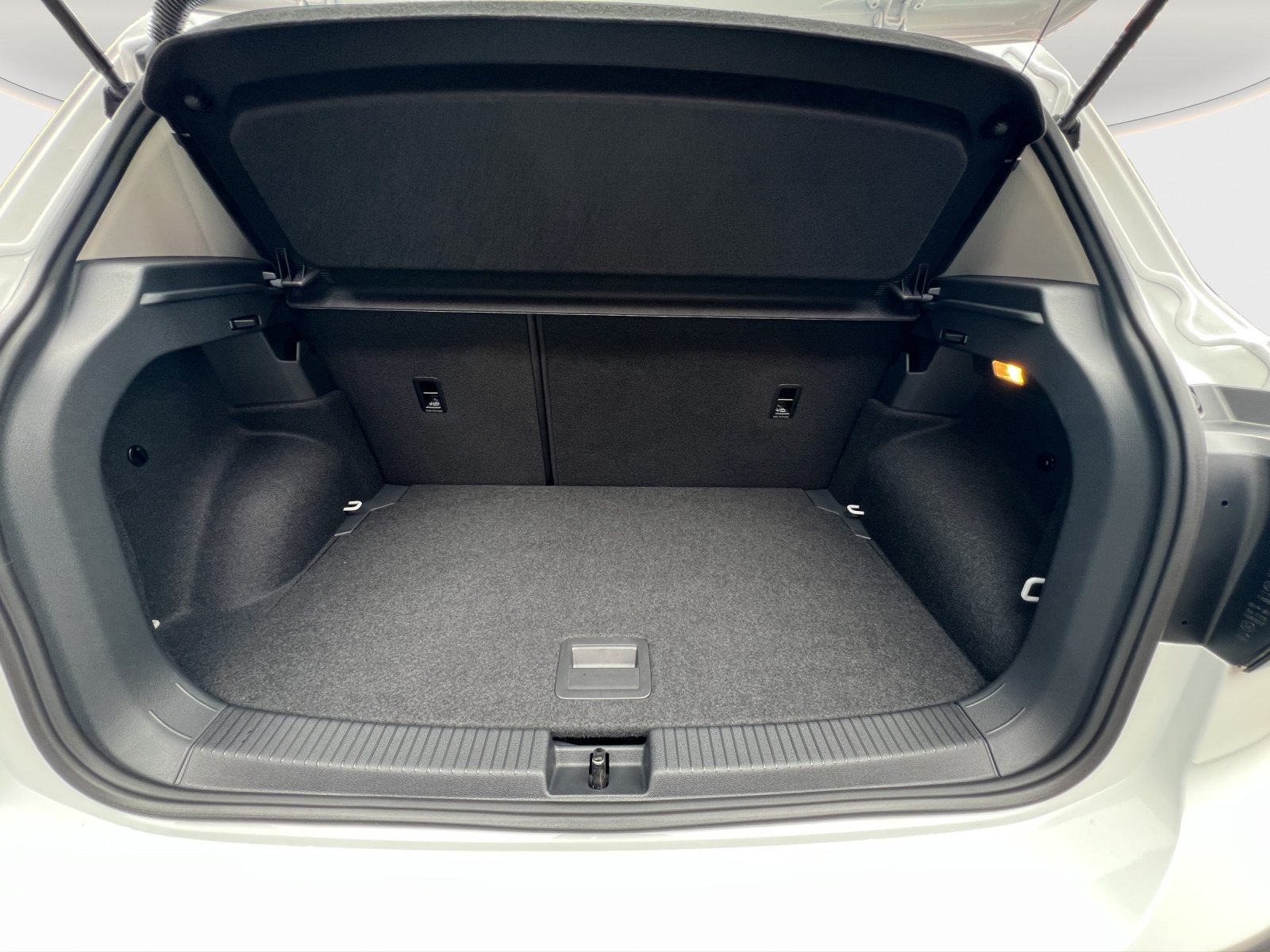 VW T-Cross 1.0 TSI EVO United DSG-image-13