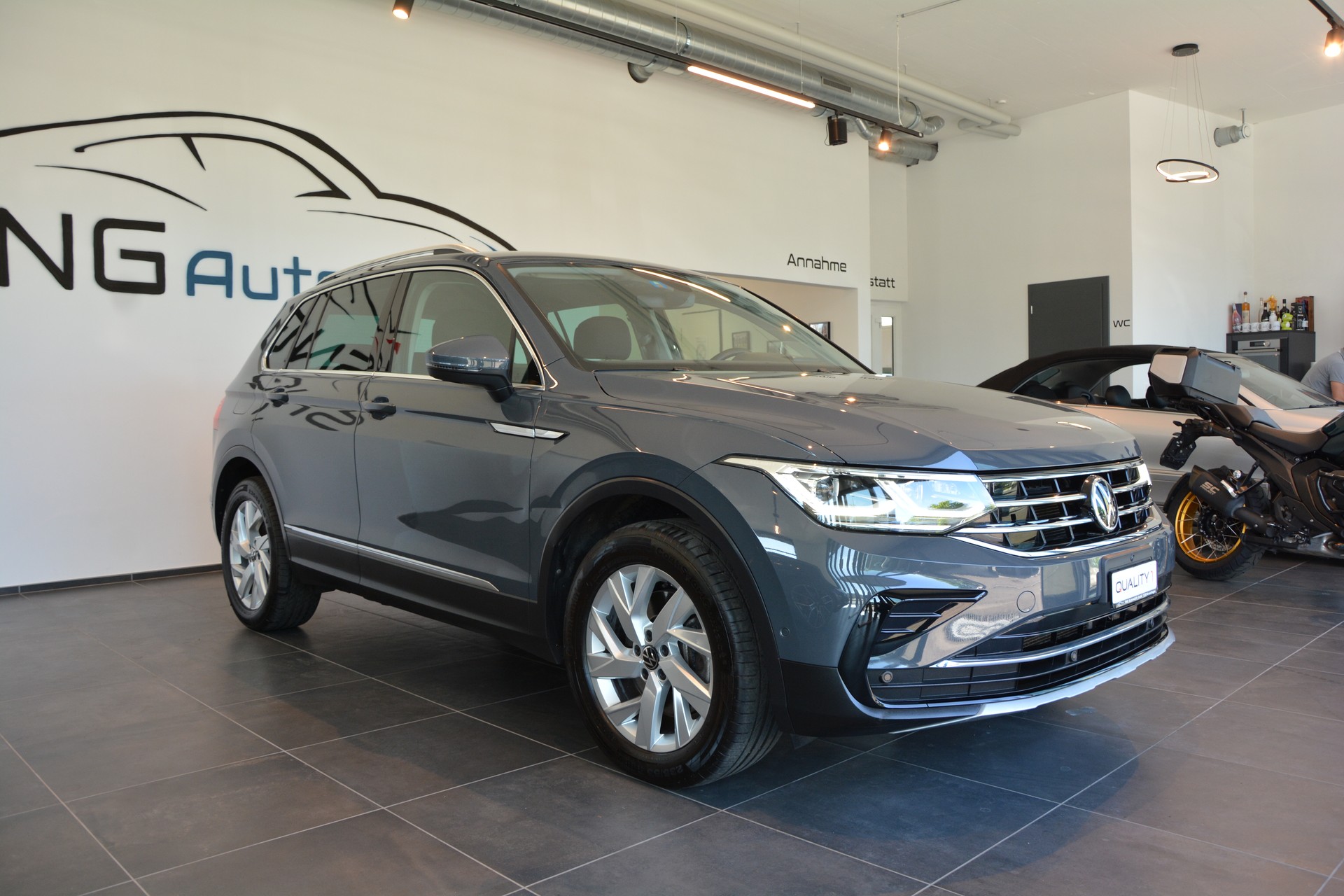 VW Tiguan 2.0TSI Elegance 4Motion DSG-image-7