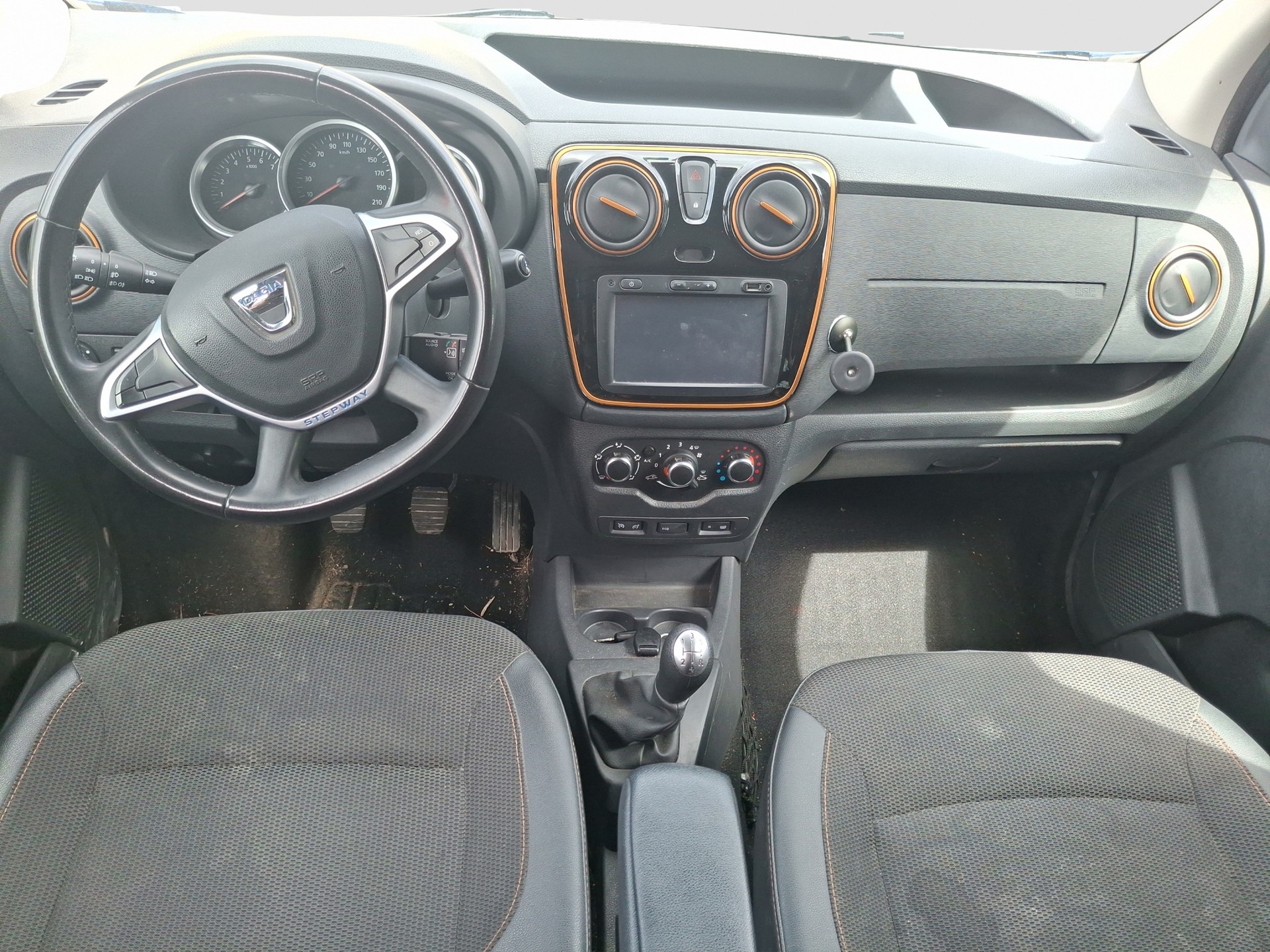 DACIA Dokker 1.2 T Stepway-image-8