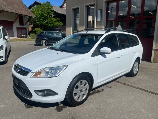 FORD Focus Kombi 1.6i 16V Carving-image-0