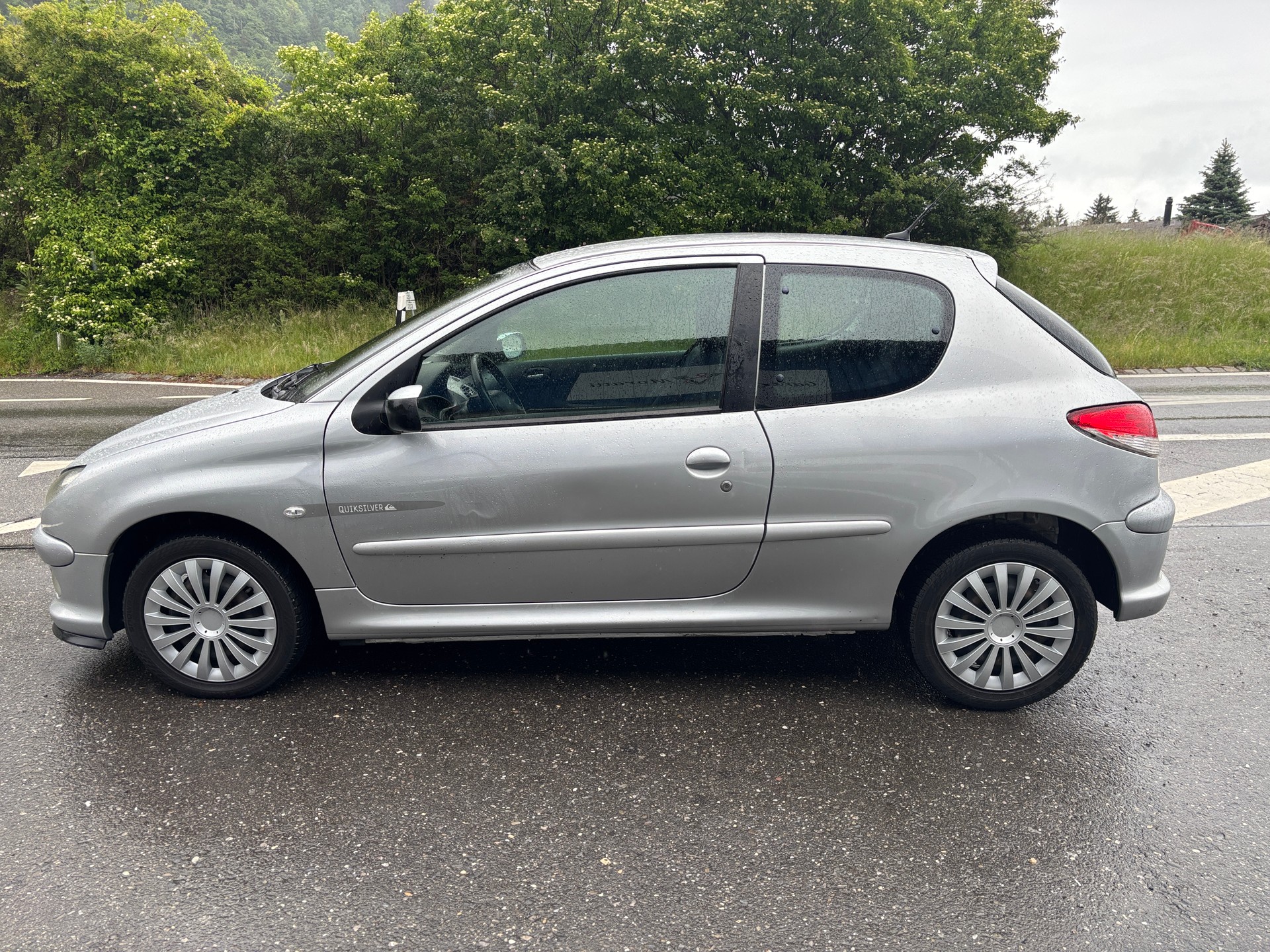 PEUGEOT 206 1.6 16V XS (Sport)-image-2