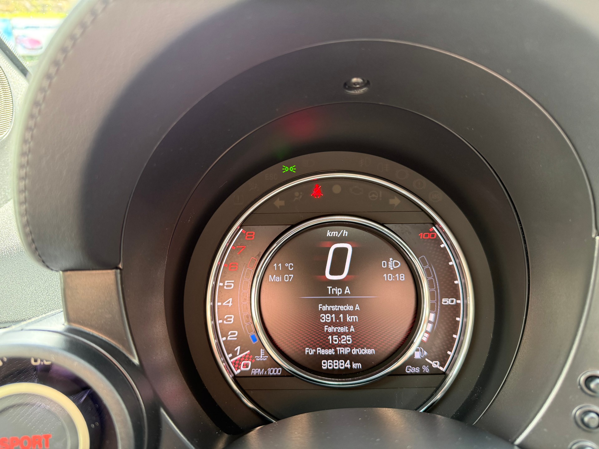 FIAT 500 1.4 16V Turbo Abarth-image-11