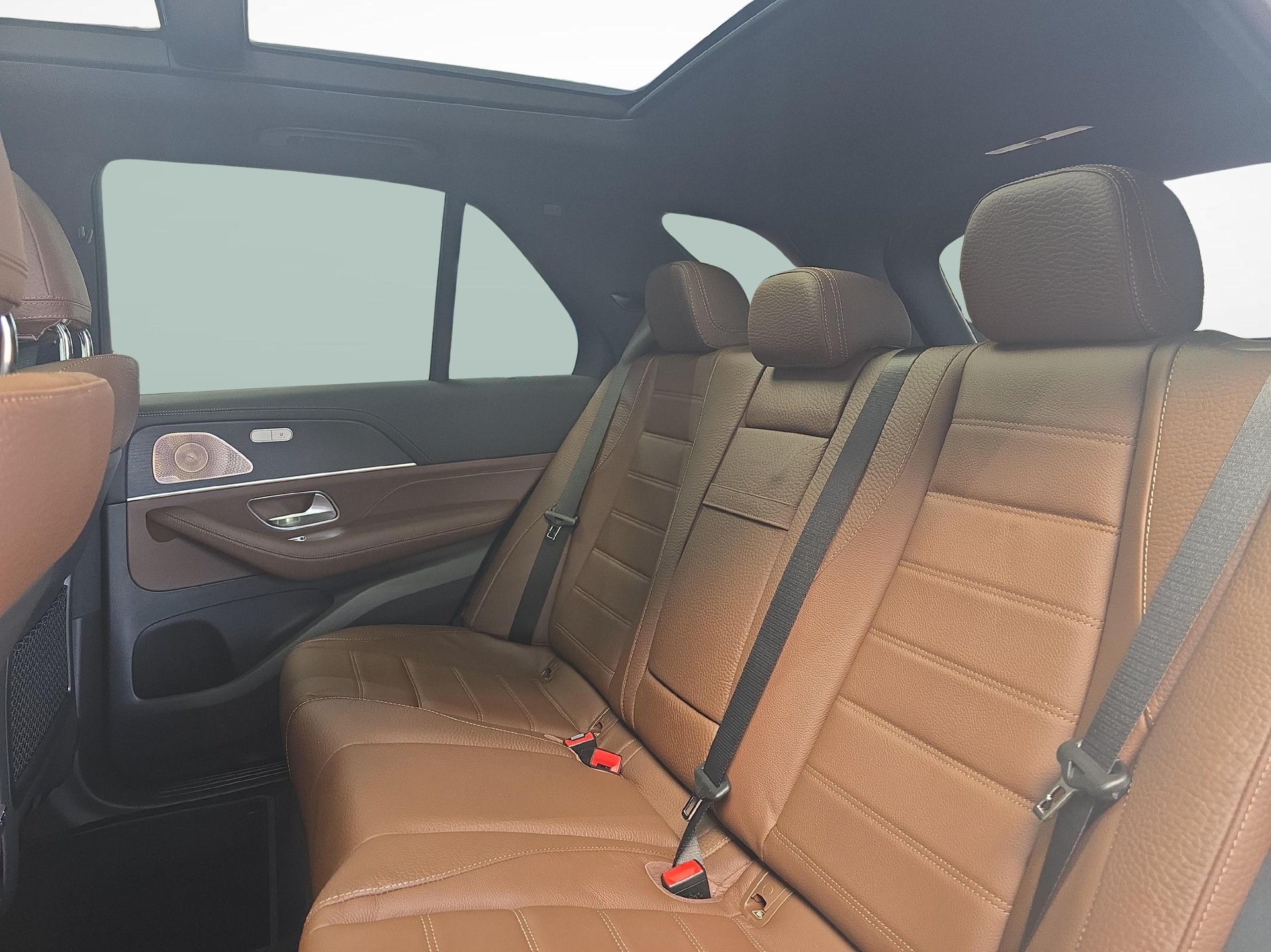 MERCEDES-BENZ GLE 350 de 4MATIC EQ Star AMG Line-image-9