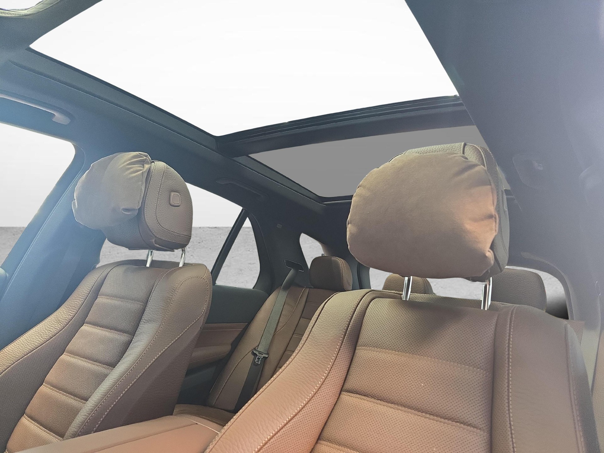 MERCEDES-BENZ GLE 350 de 4MATIC EQ Star AMG Line-image-8