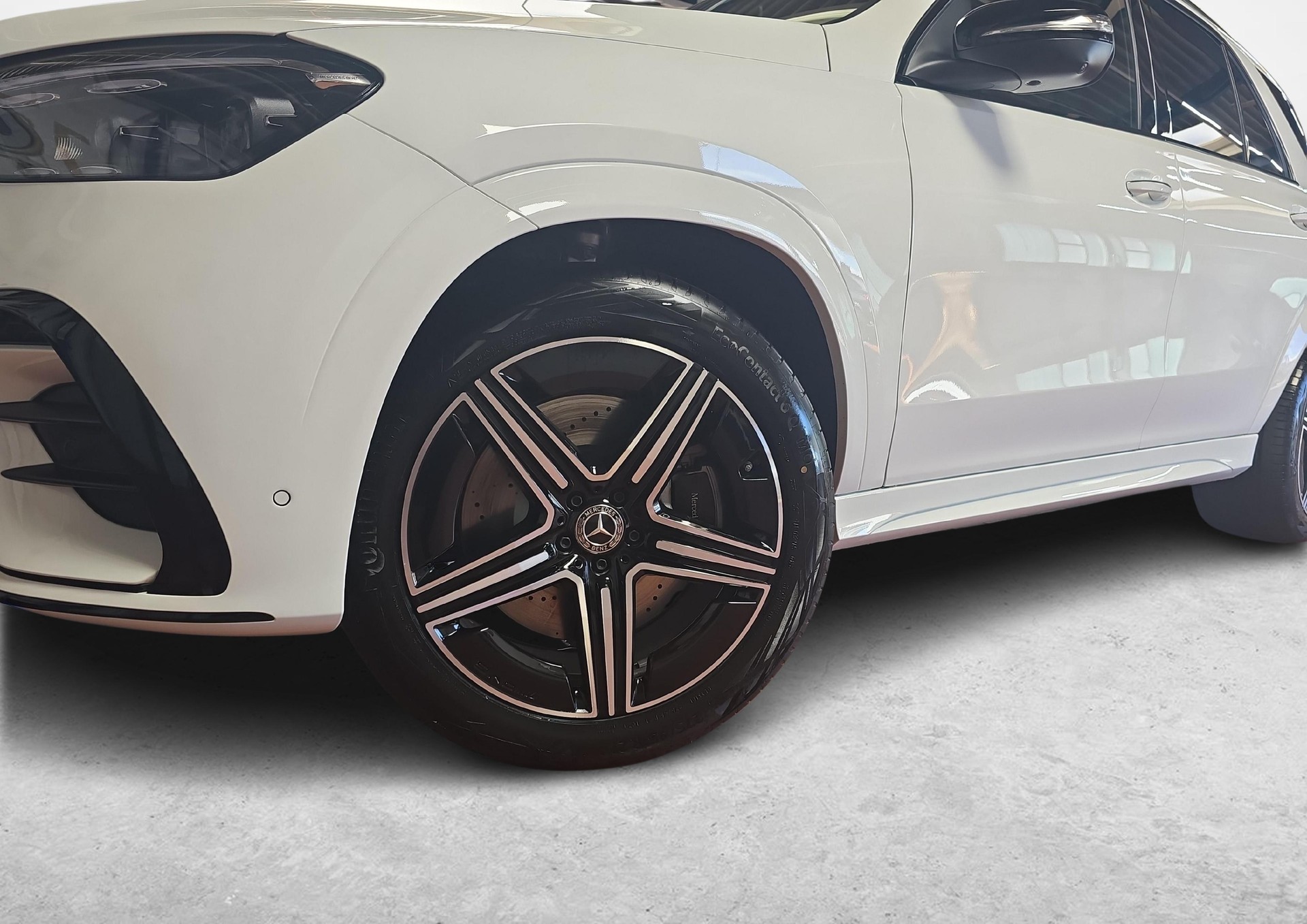 MERCEDES-BENZ GLE 350 de 4MATIC EQ Star AMG Line-image-11