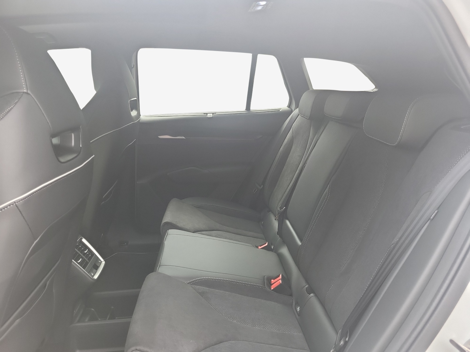 SKODA Enyaq 85x Sportline 4x4-image-9