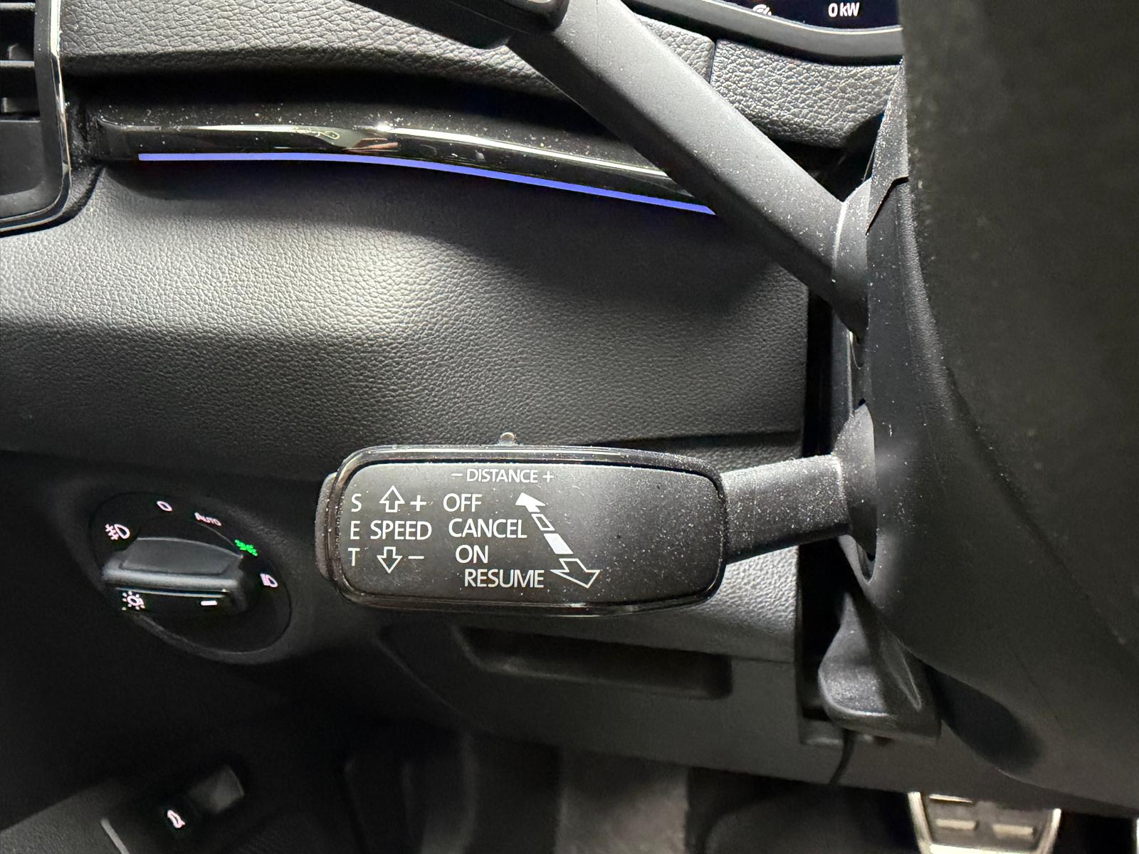 SKODA Karoq 2.0 TSI SportLine 4x4 DSG-image-16